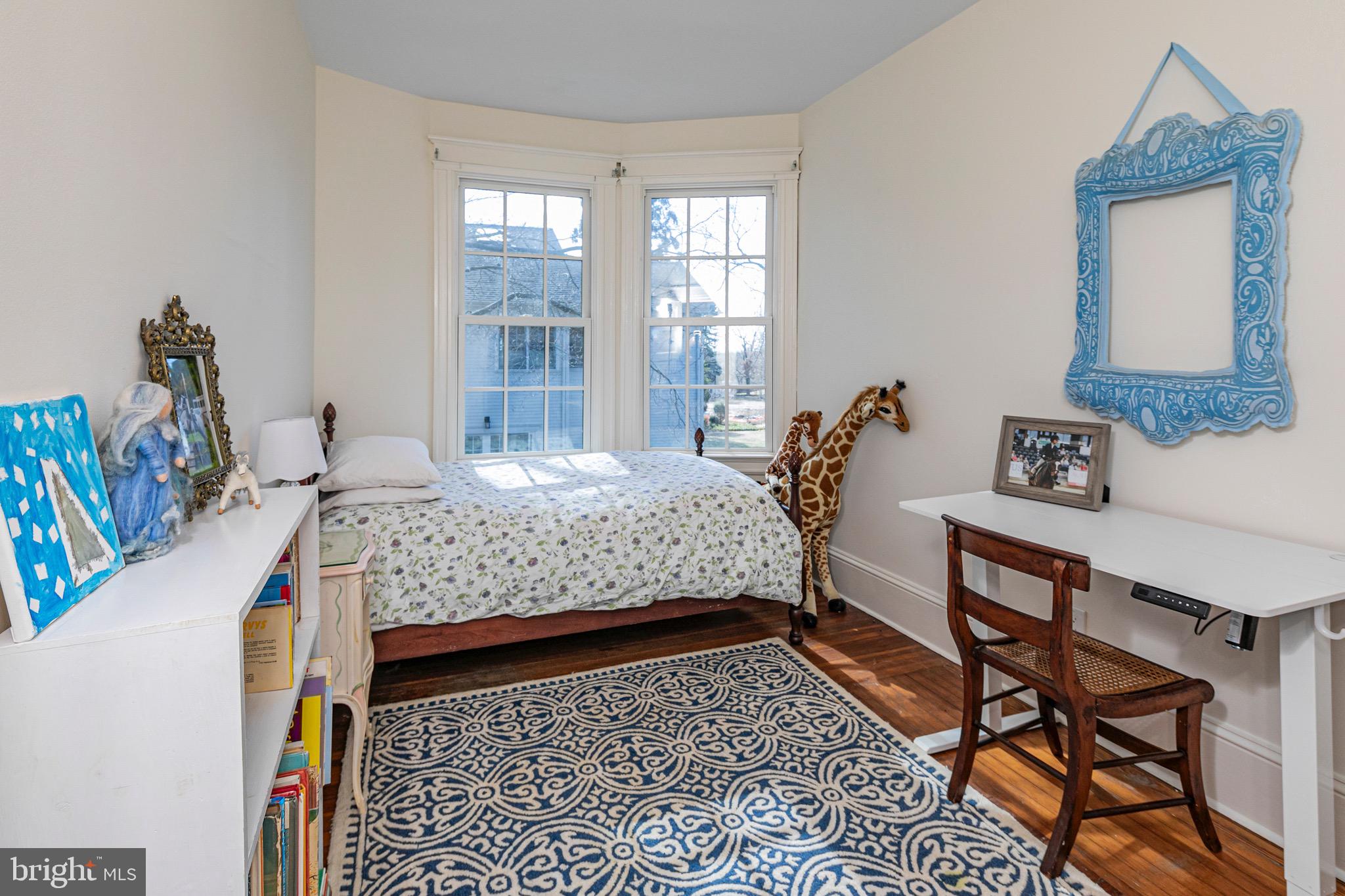 INSTITUTE AREA - Residential