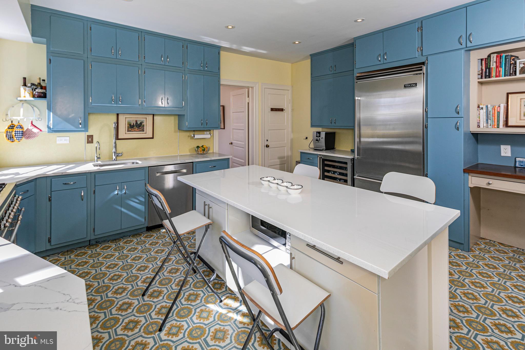 INSTITUTE AREA - Residential