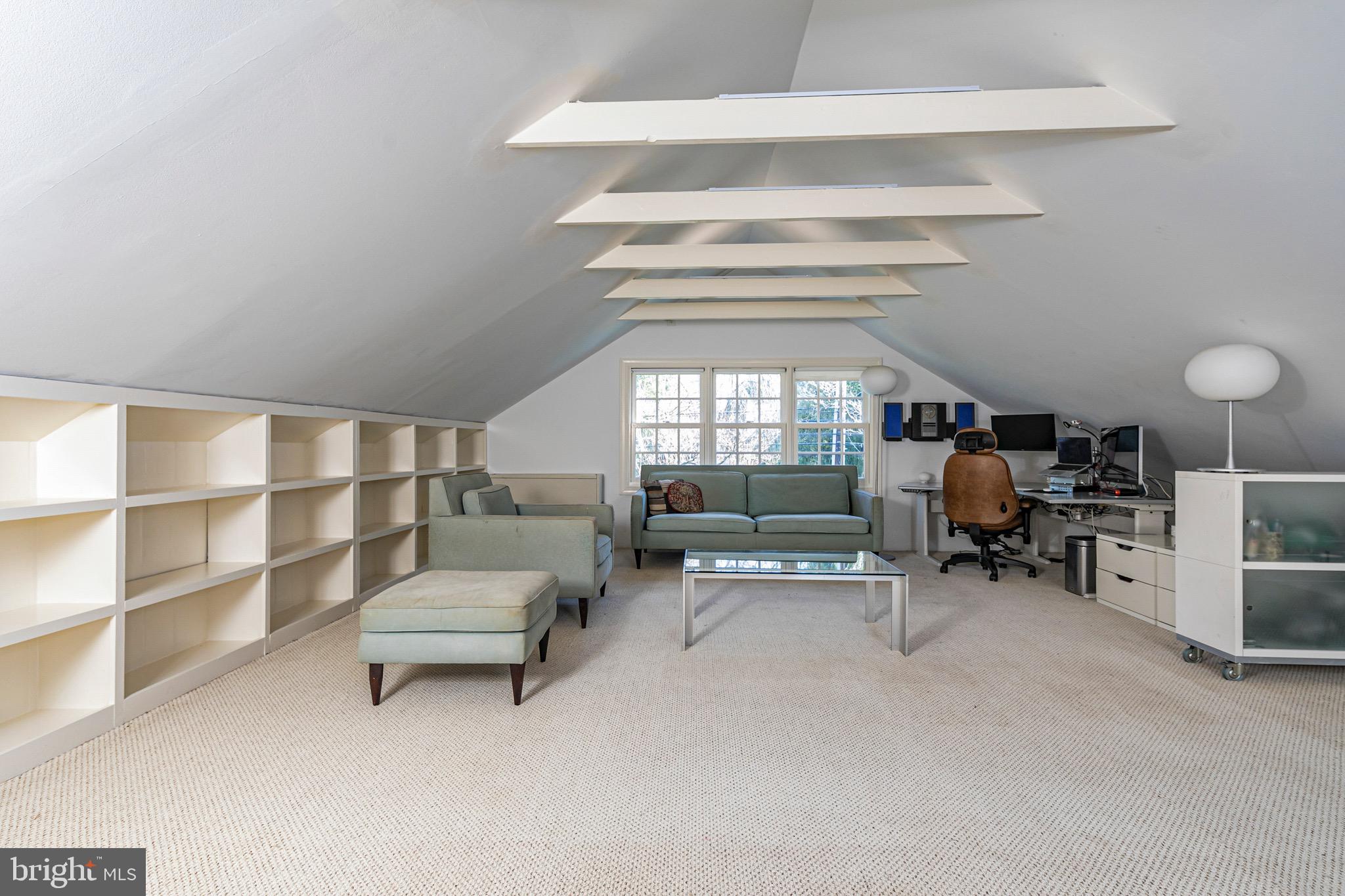 INSTITUTE AREA - Residential