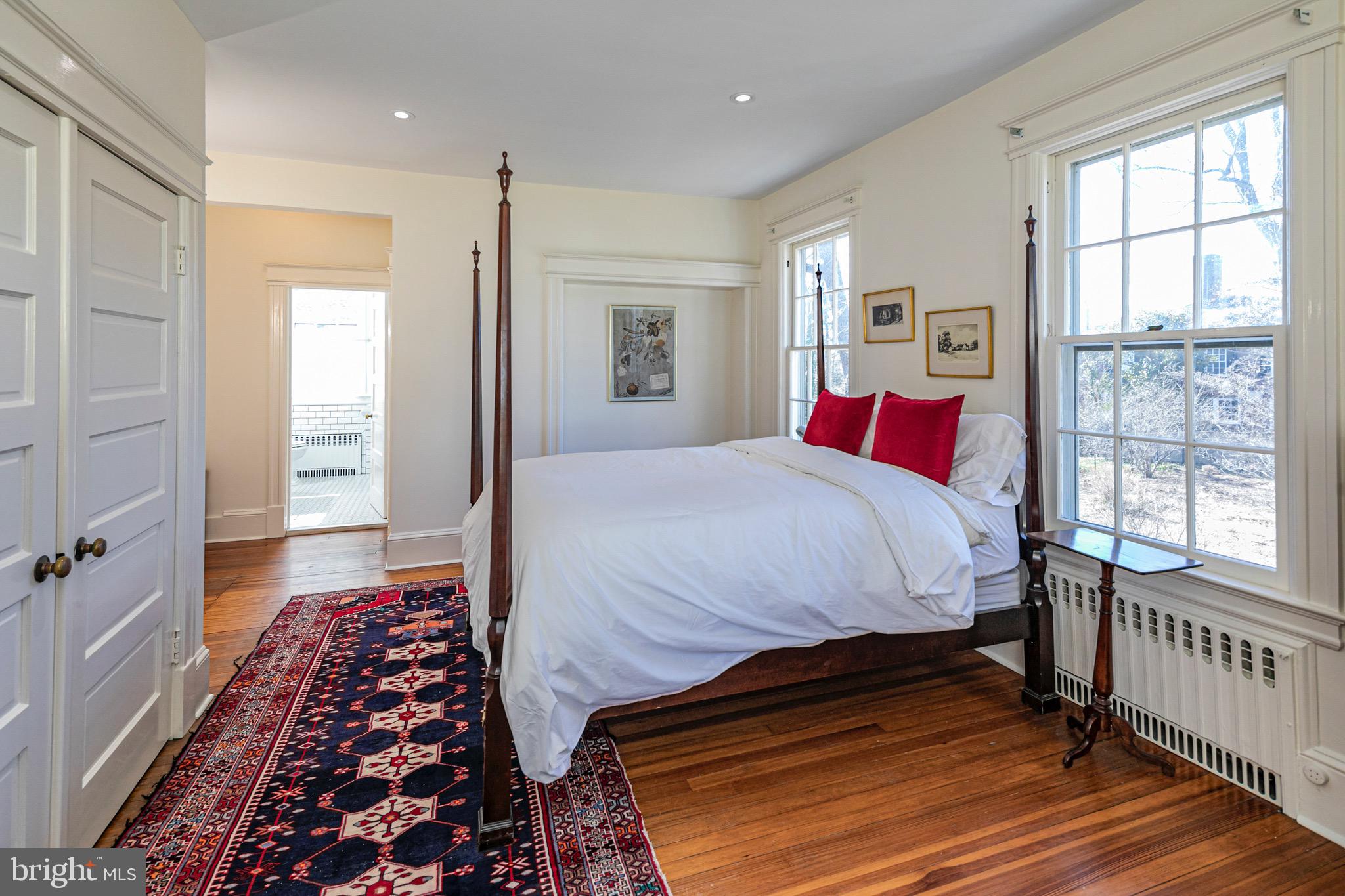 INSTITUTE AREA - Residential