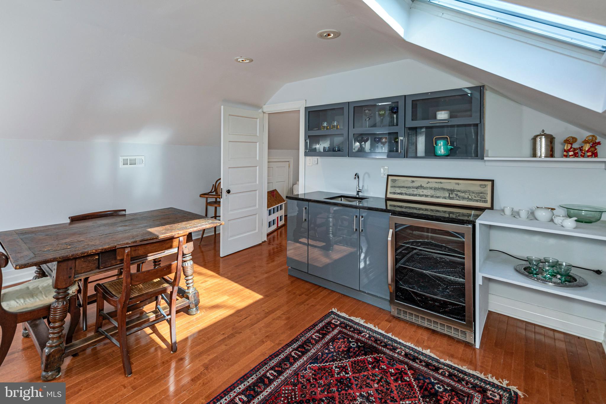 INSTITUTE AREA - Residential