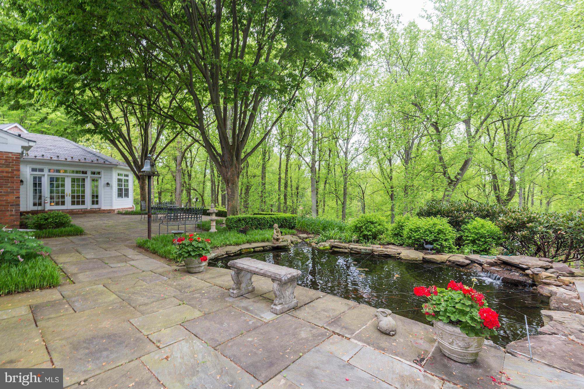 POTOMAC FALLS - Residential