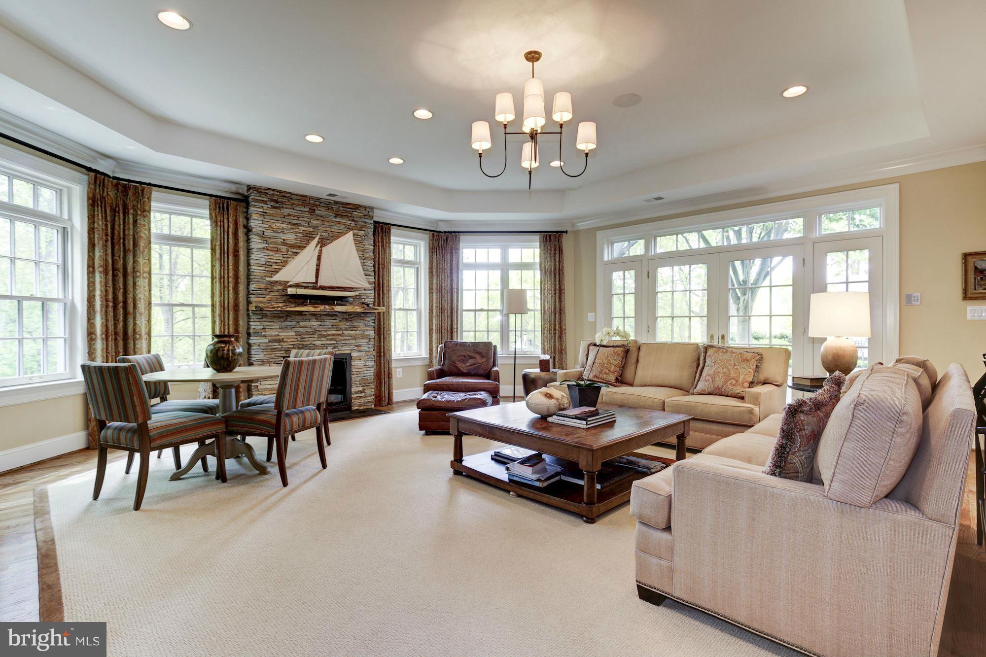 POTOMAC FALLS - Residential