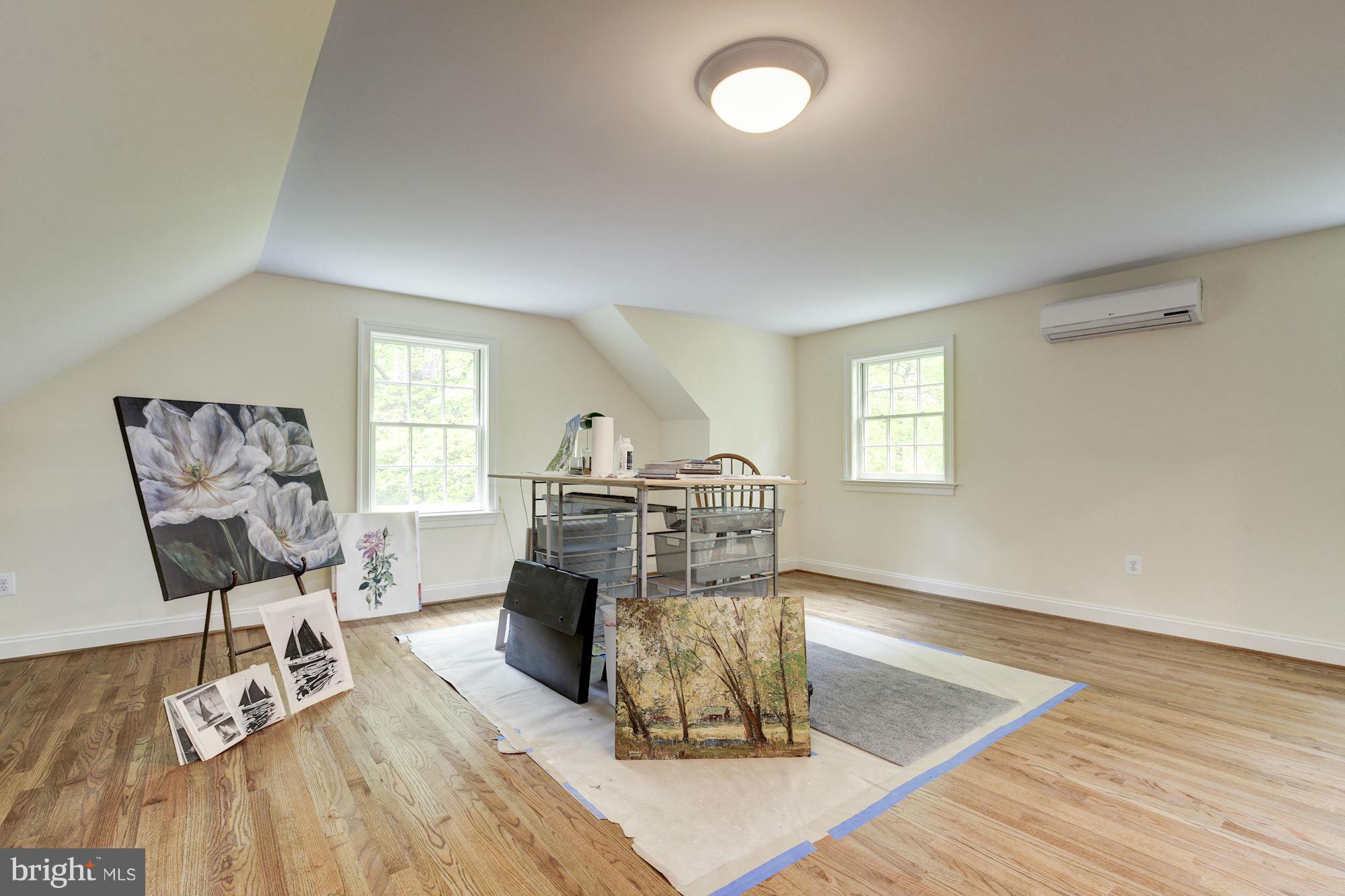 POTOMAC FALLS - Residential