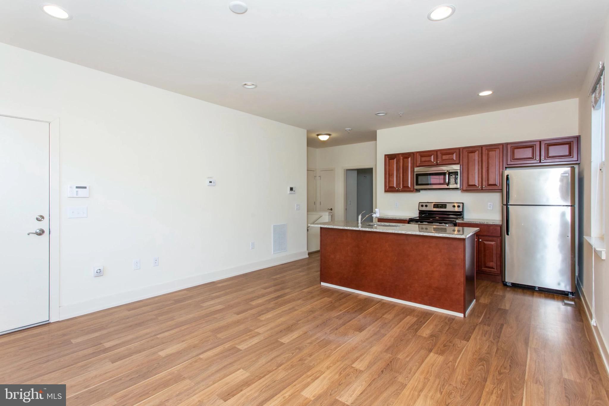 TEMPLE UNIVERSITY - Residential Lease