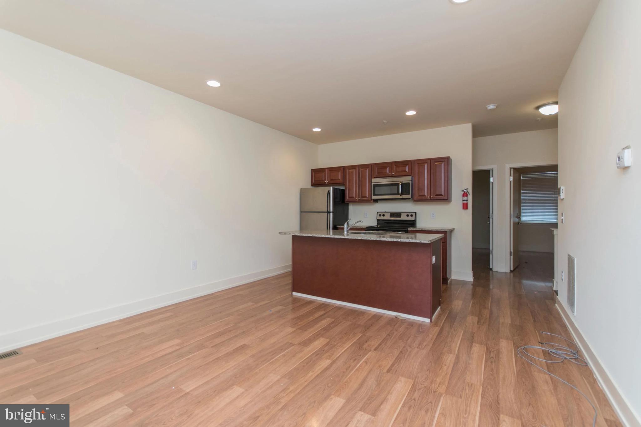 TEMPLE UNIVERSITY - Residential Lease