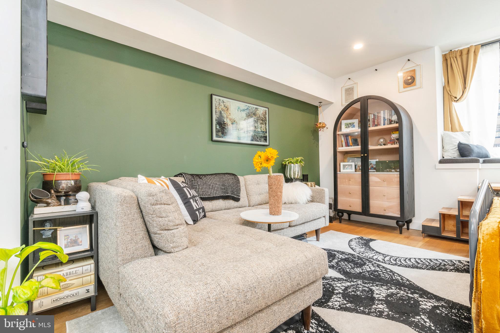 RITTENHOUSE SQUARE - Residential