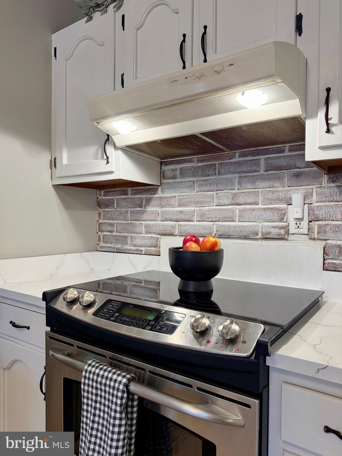 PLEASANT ACRES - Residential