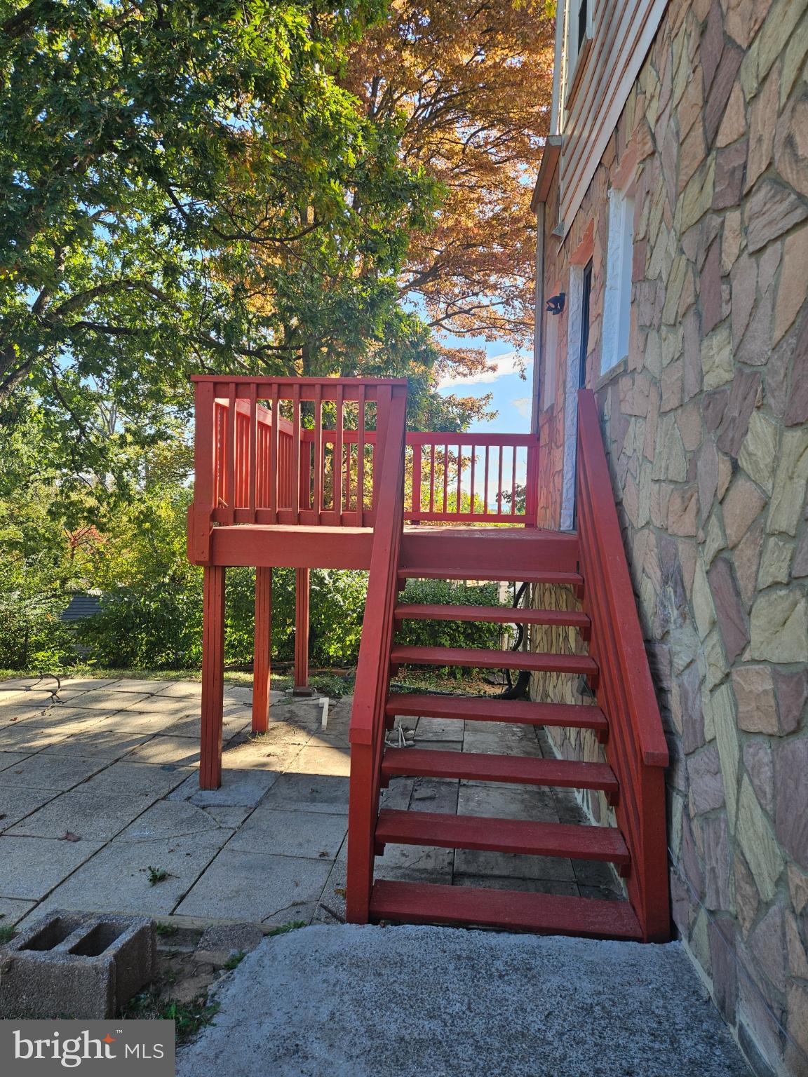 WASHINGTON SUBURBAN HOME - Residential