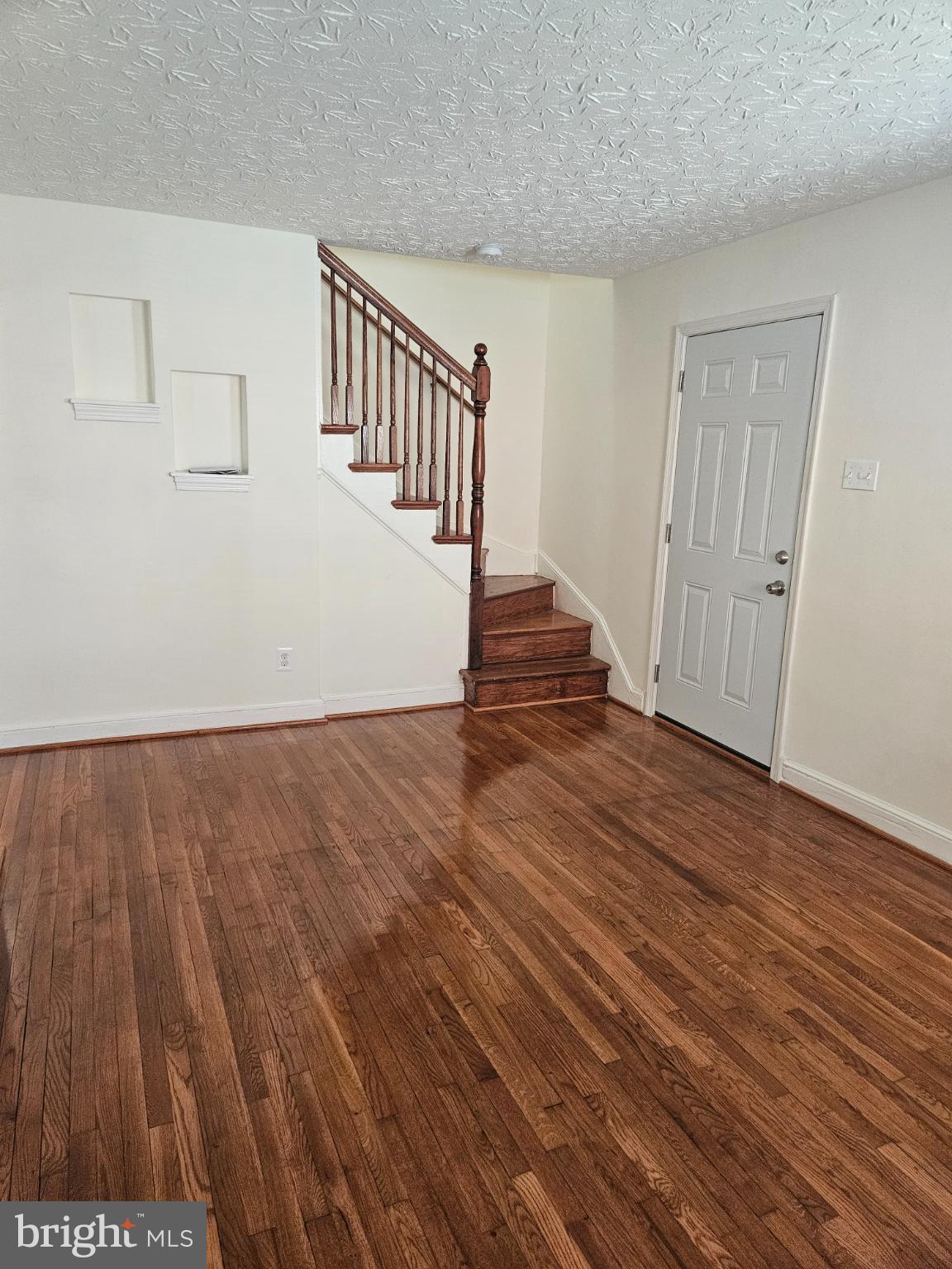 WASHINGTON SUBURBAN HOME - Residential