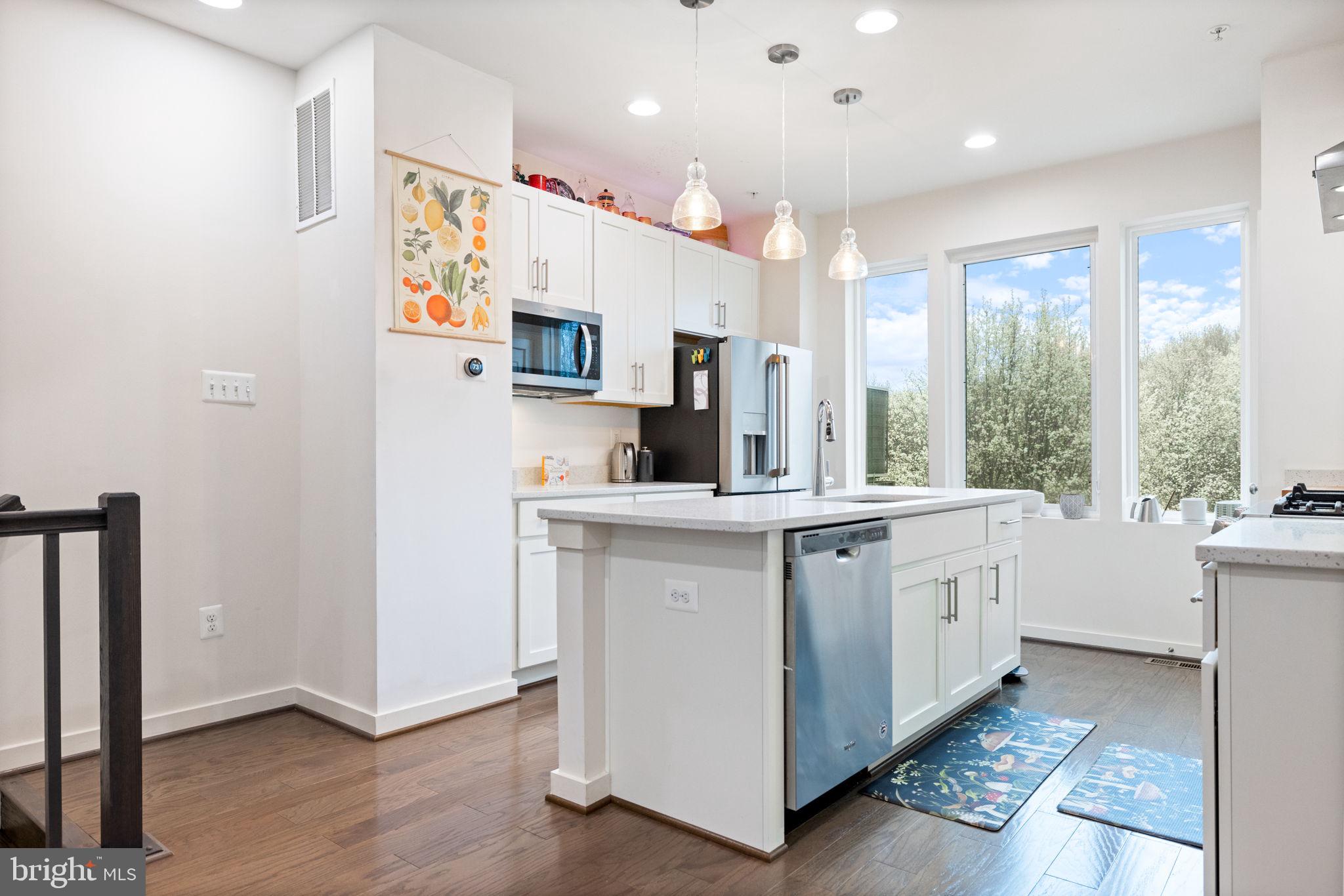 RIVER PLACE - Residential