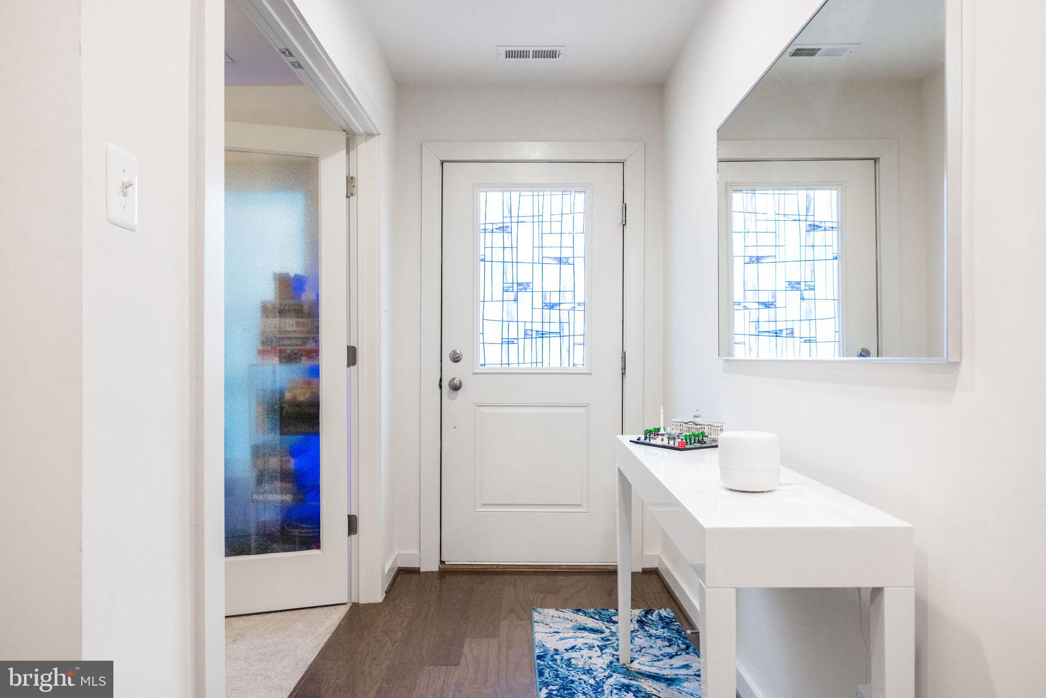 RIVER PLACE - Residential