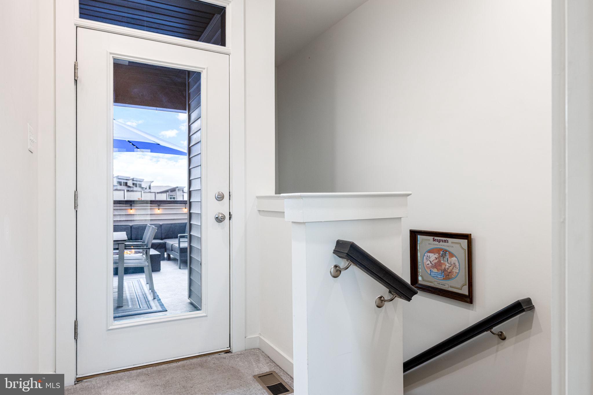 RIVER PLACE - Residential