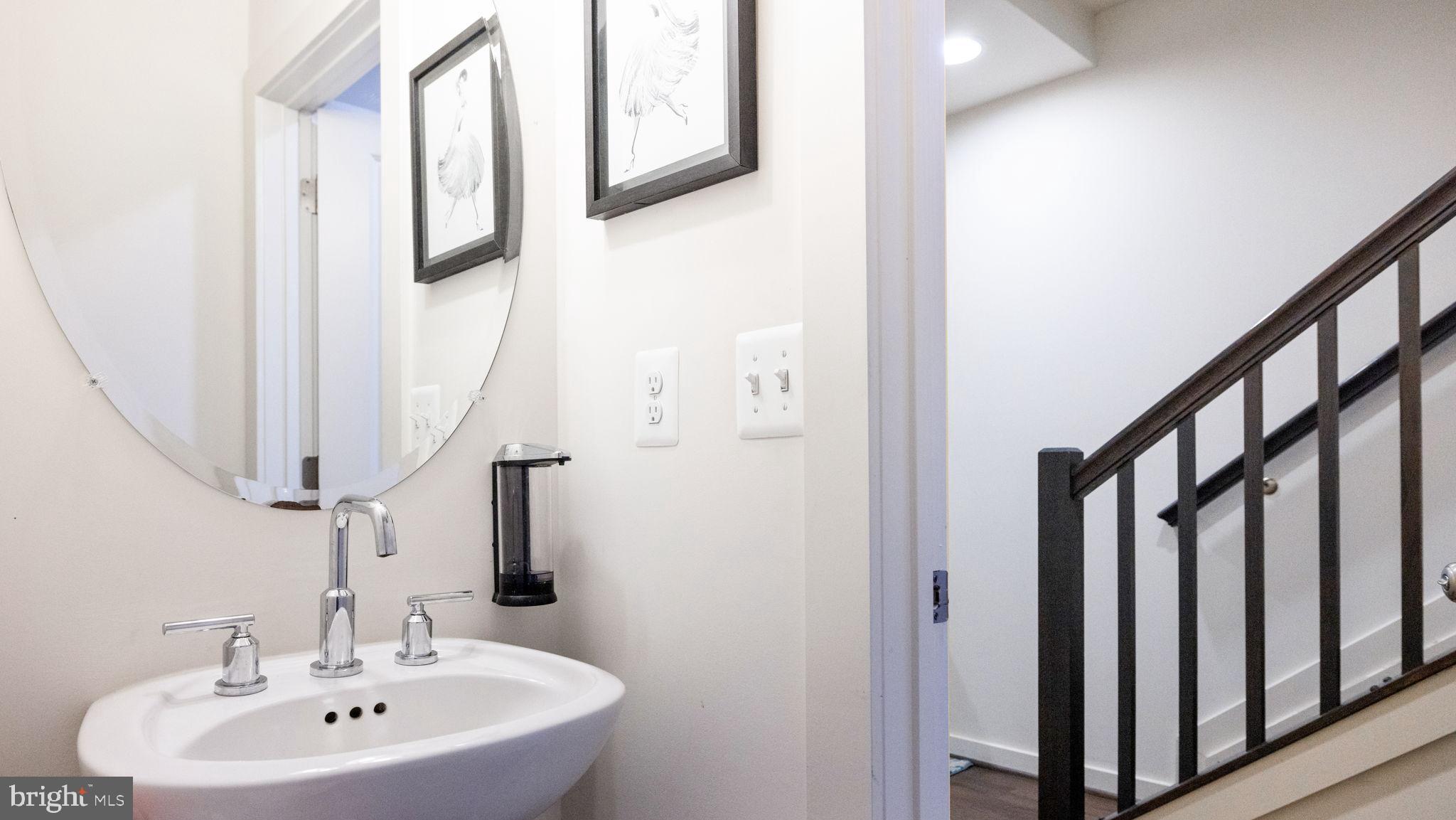 RIVER PLACE - Residential