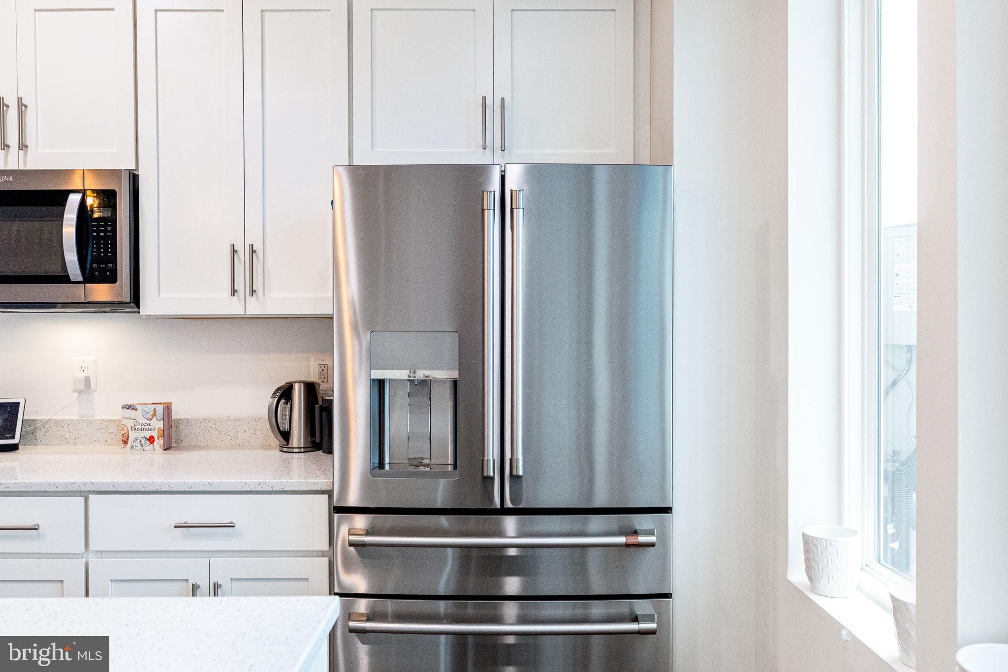 RIVER PLACE - Residential