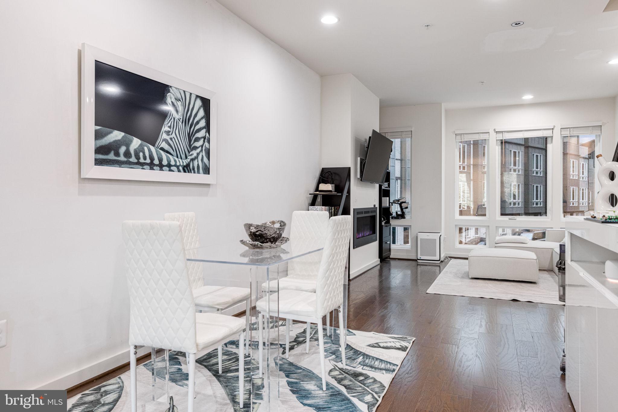 RIVER PLACE - Residential