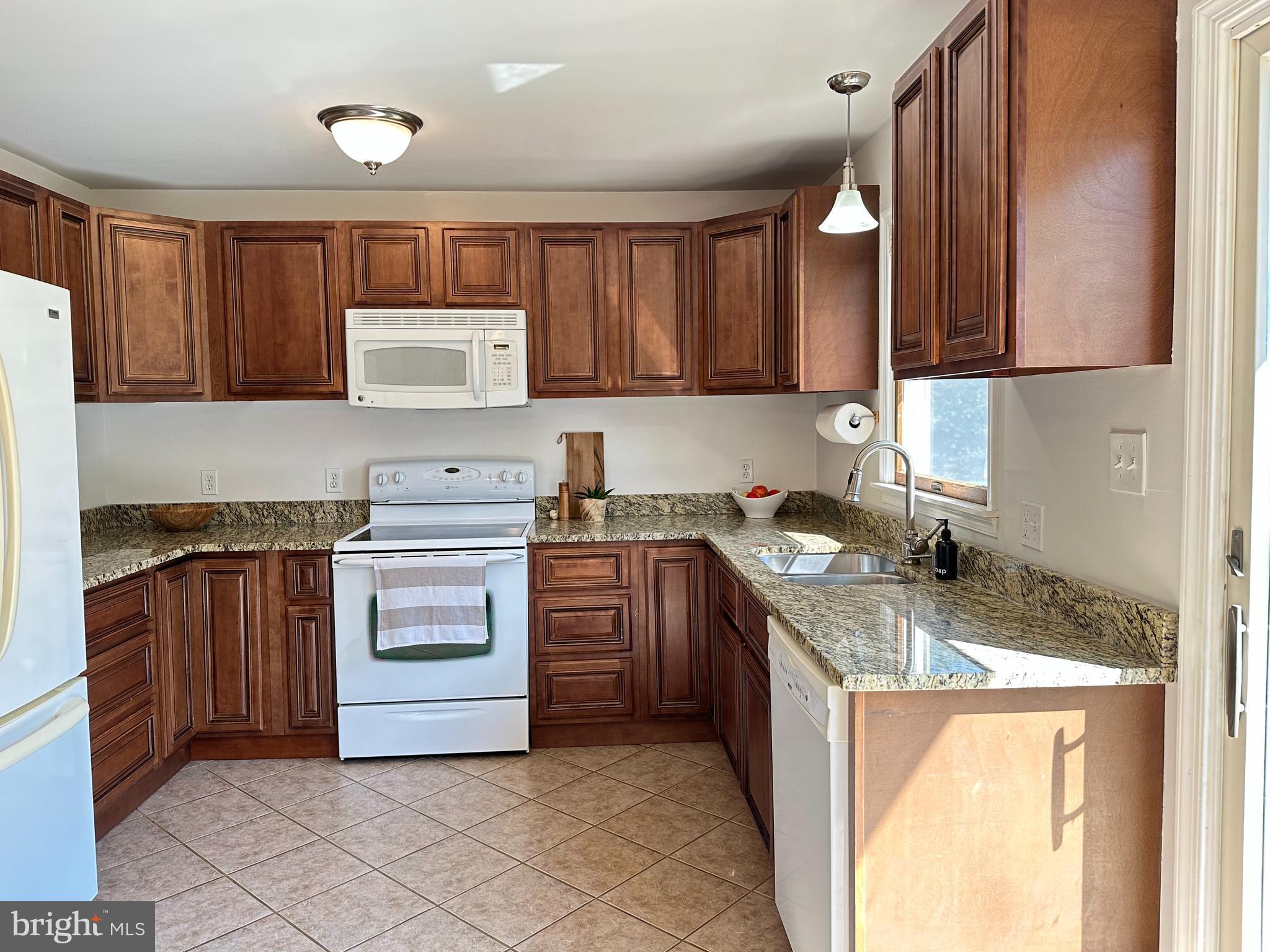 ELKMORE - Residential