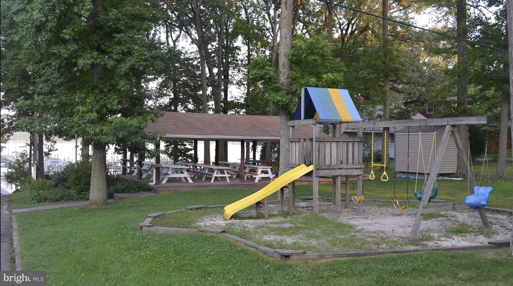 ELKMORE - Residential