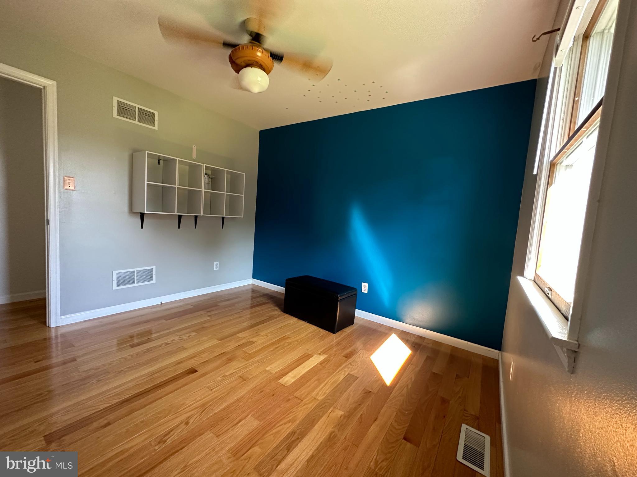 ELKMORE - Residential