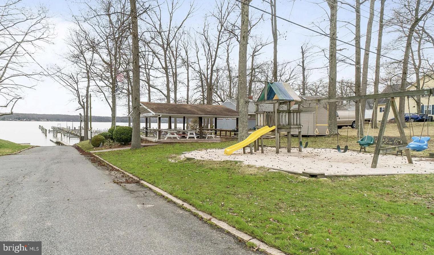 ELKMORE - Residential