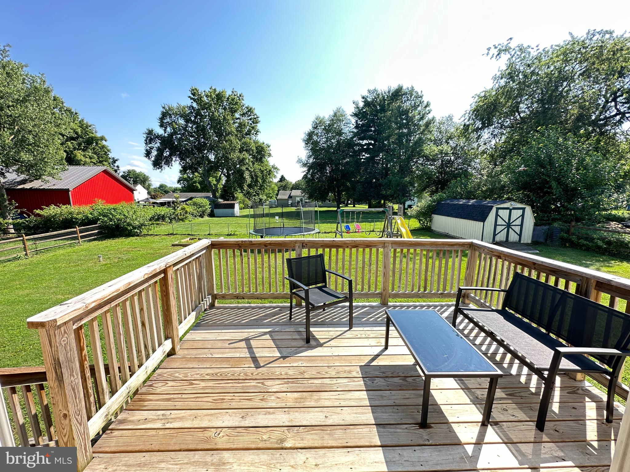 ELKMORE - Residential