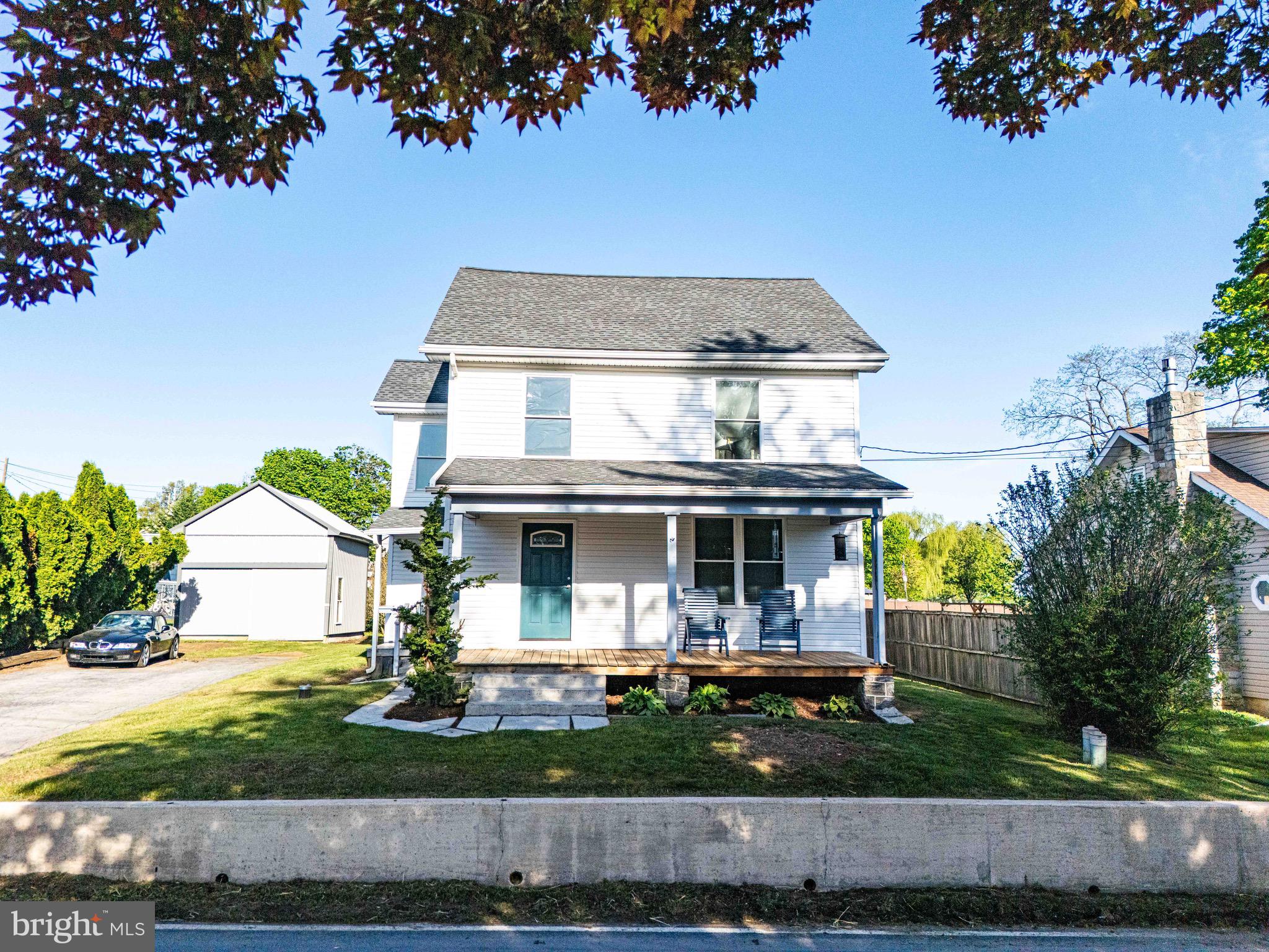 6 N SOUDERSBURG ROAD