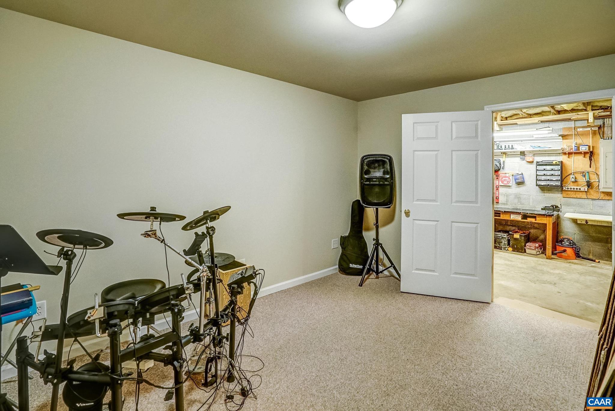 HOLLYMEAD - Residential