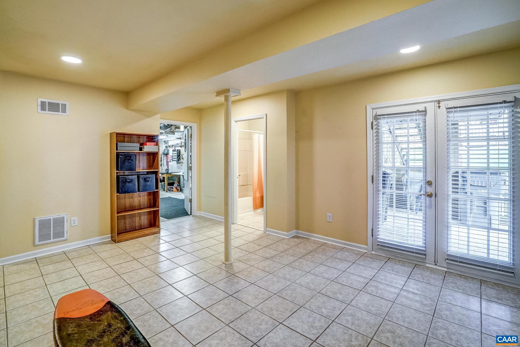 HOLLYMEAD - Residential