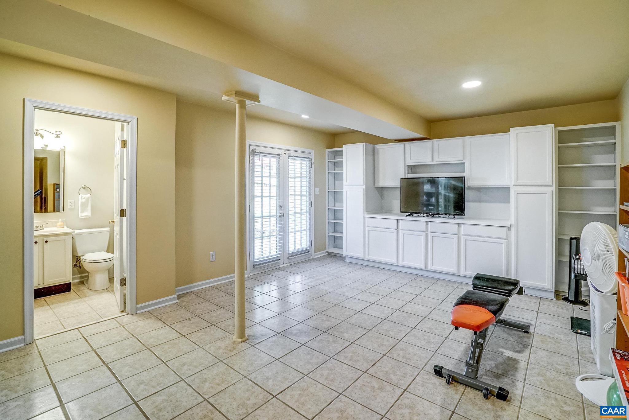 HOLLYMEAD - Residential