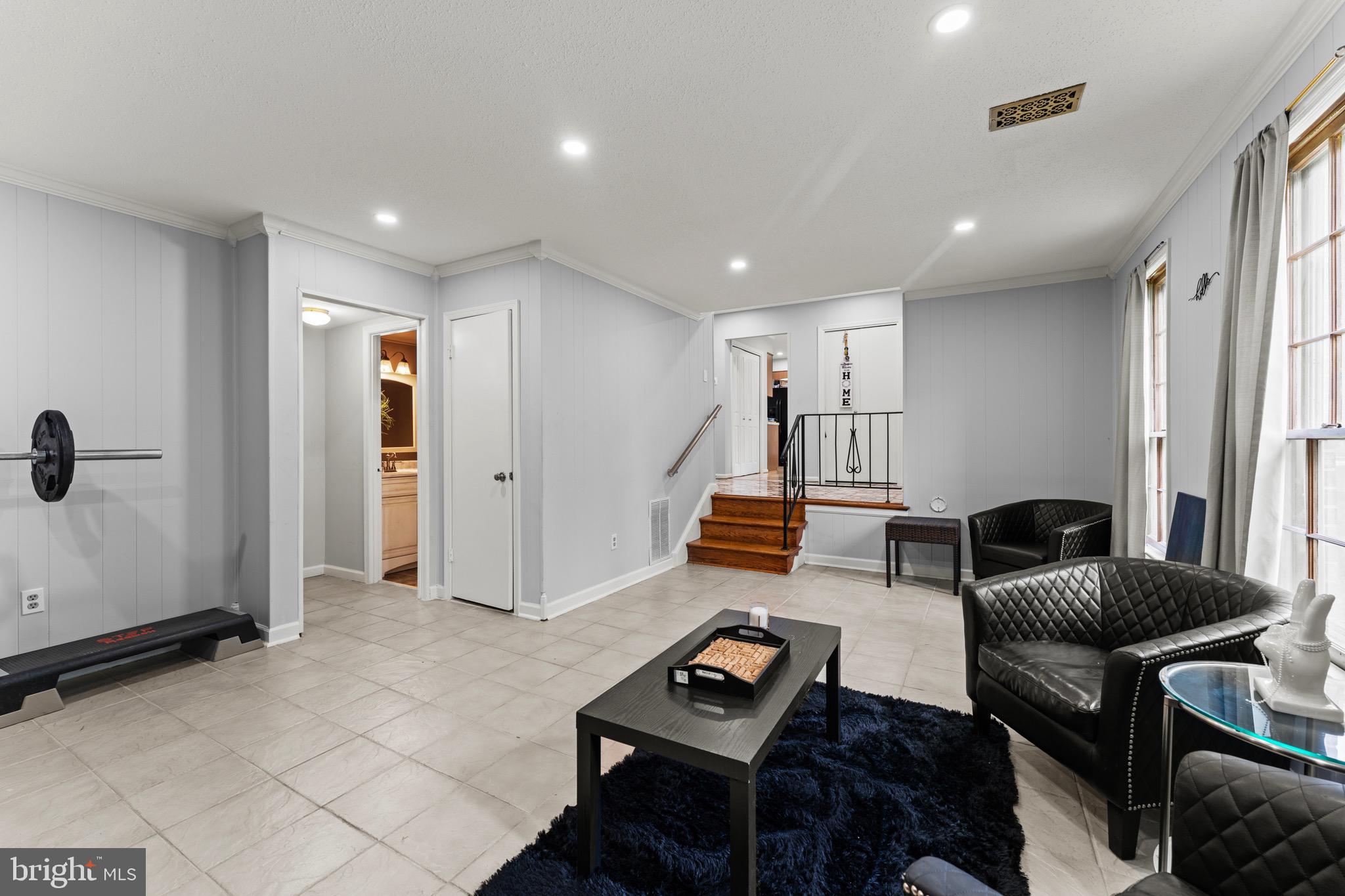 MAPLEWOOD - Residential