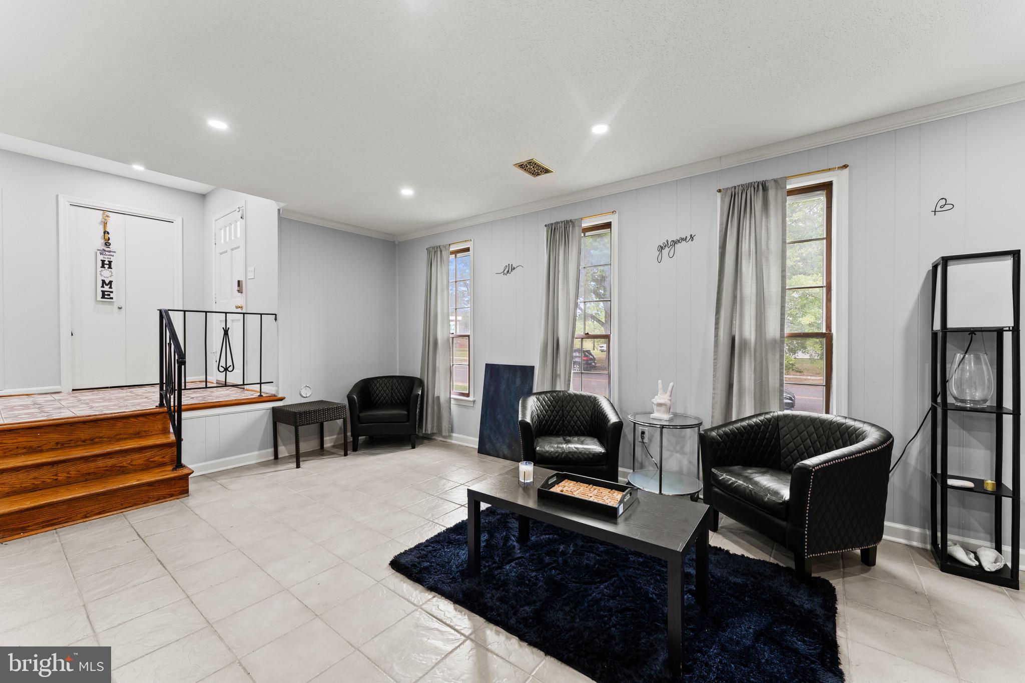 MAPLEWOOD - Residential