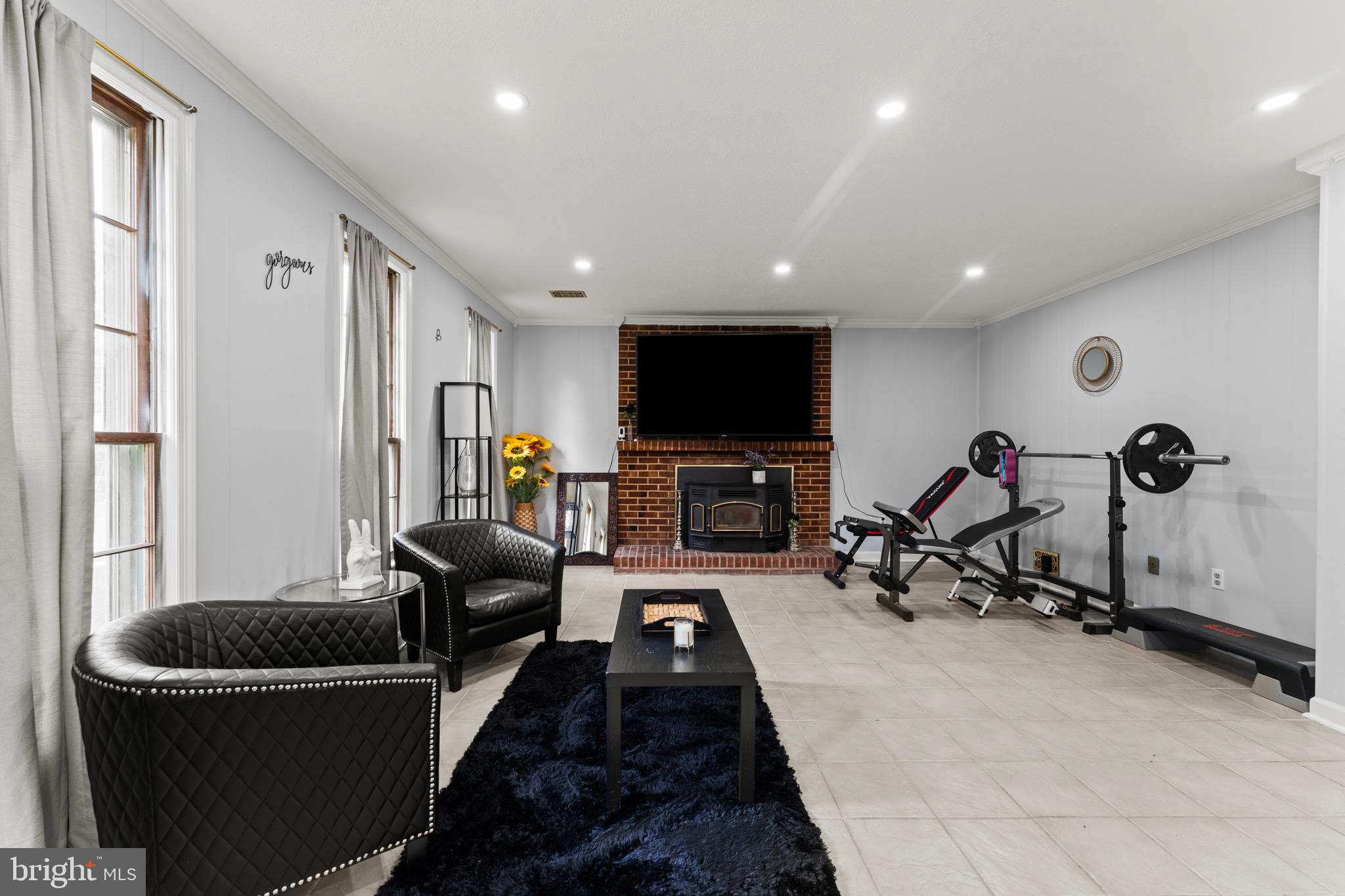MAPLEWOOD - Residential