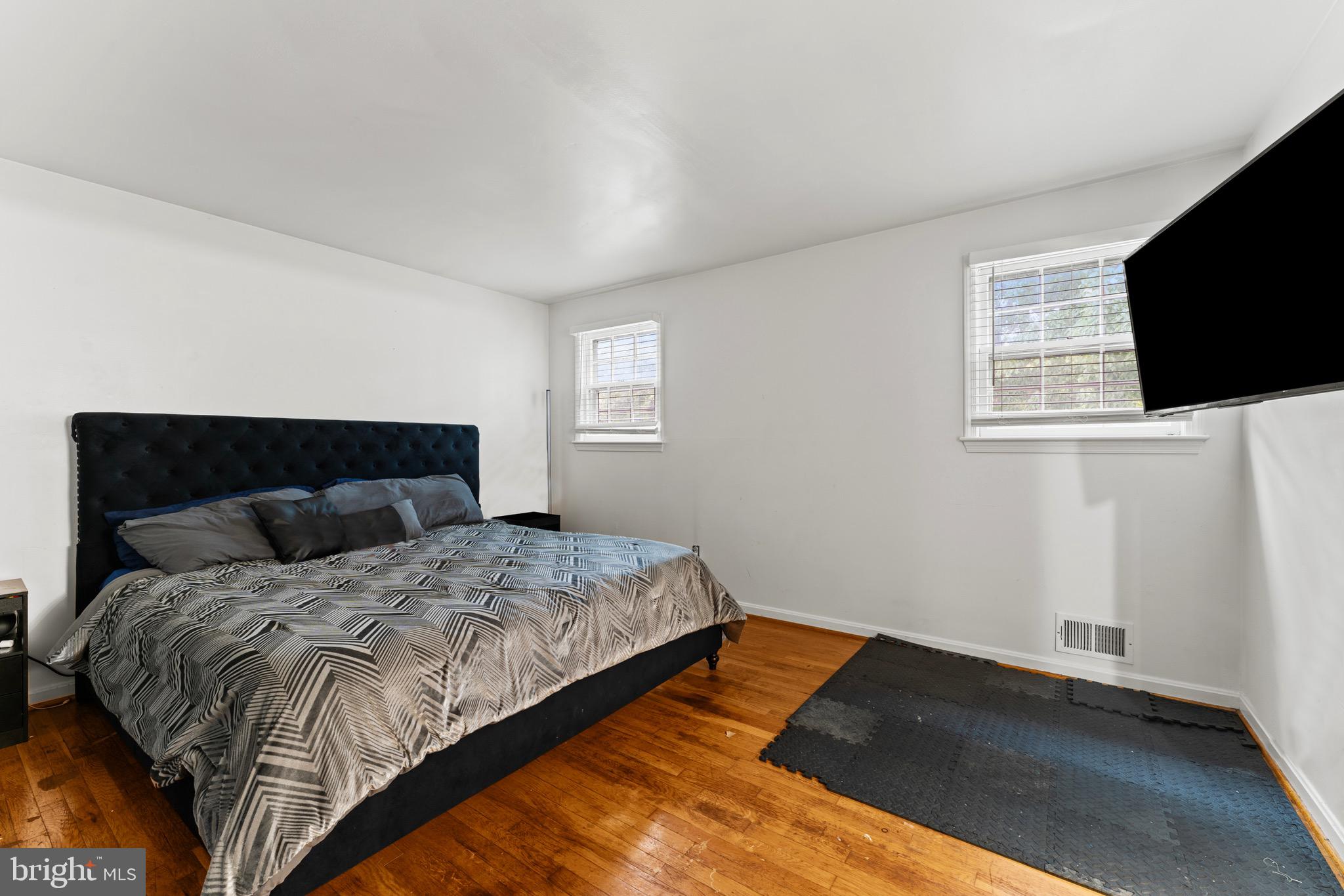 MAPLEWOOD - Residential