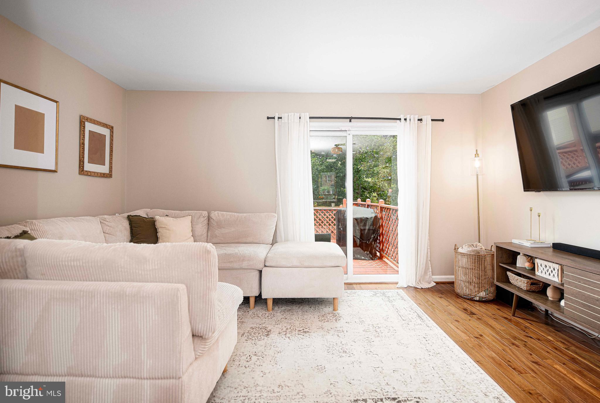 MARBLE HILL - Residential