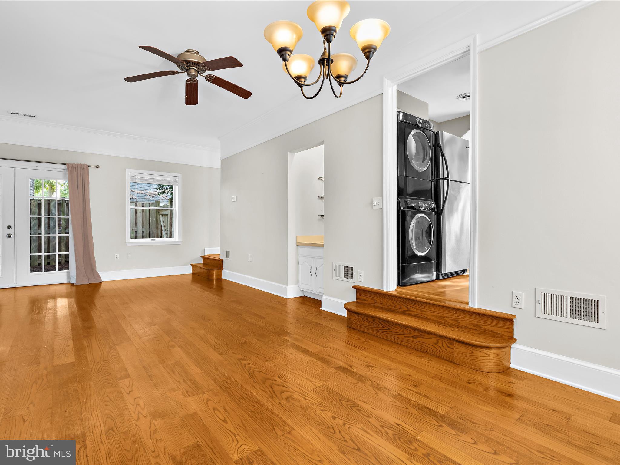 CARRIAGE HOUSE - Residential