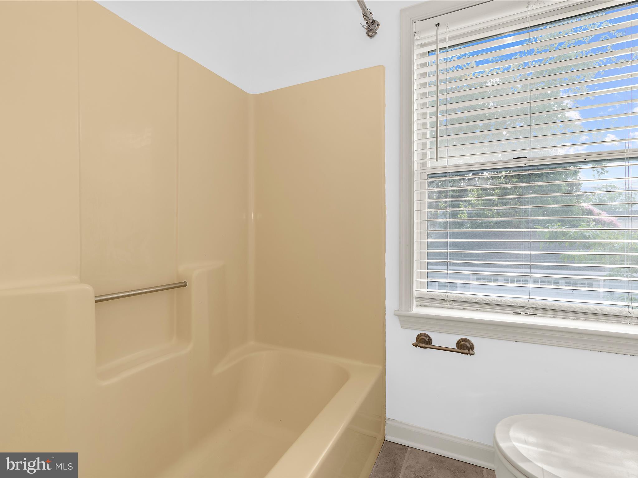 CARRIAGE HOUSE - Residential