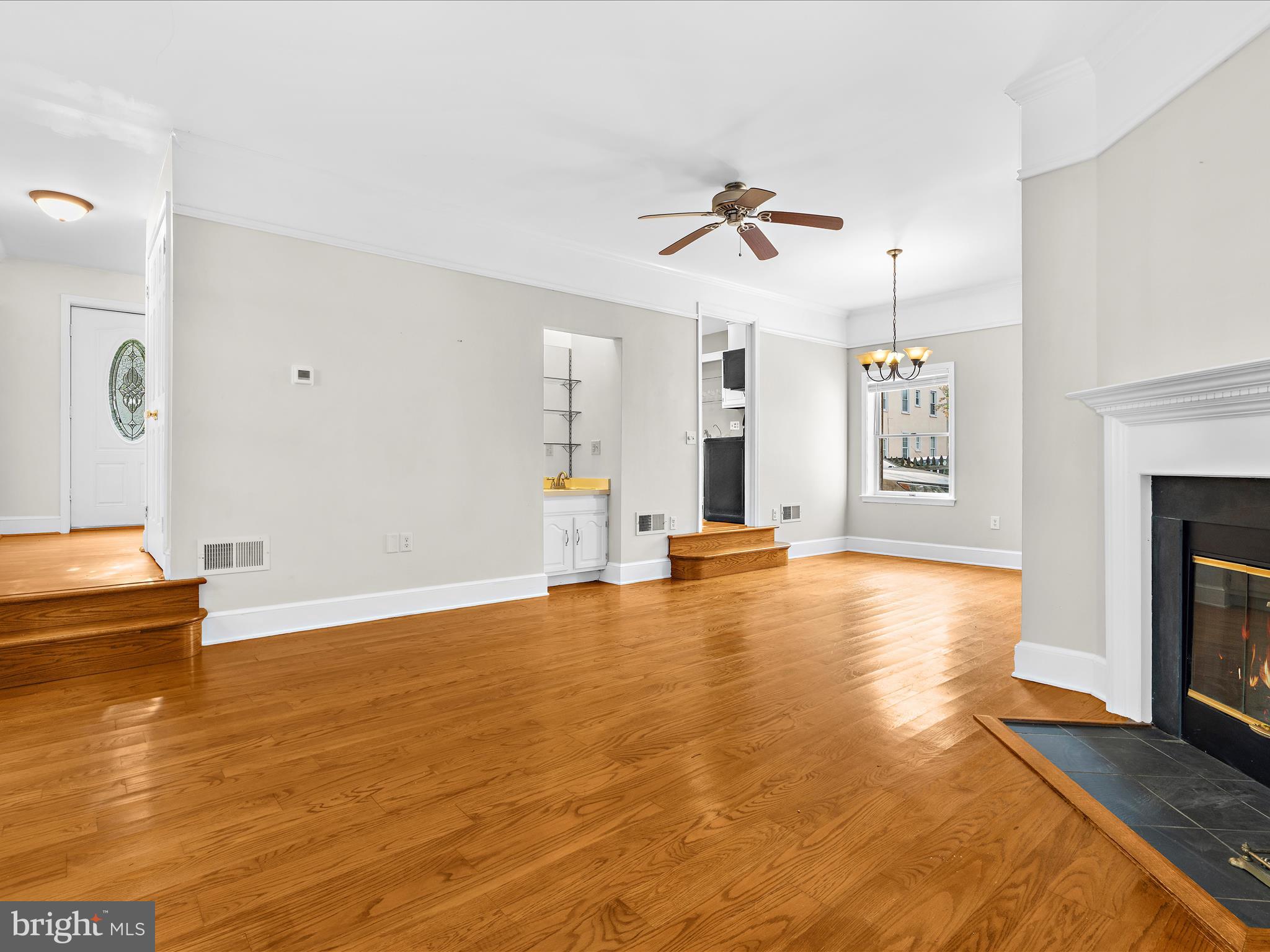 CARRIAGE HOUSE - Residential