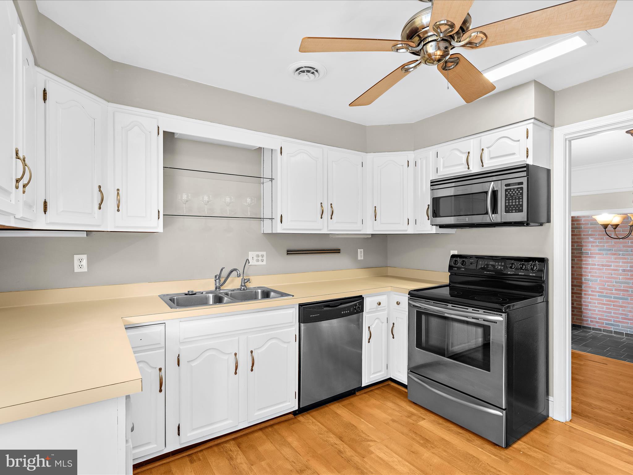 CARRIAGE HOUSE - Residential