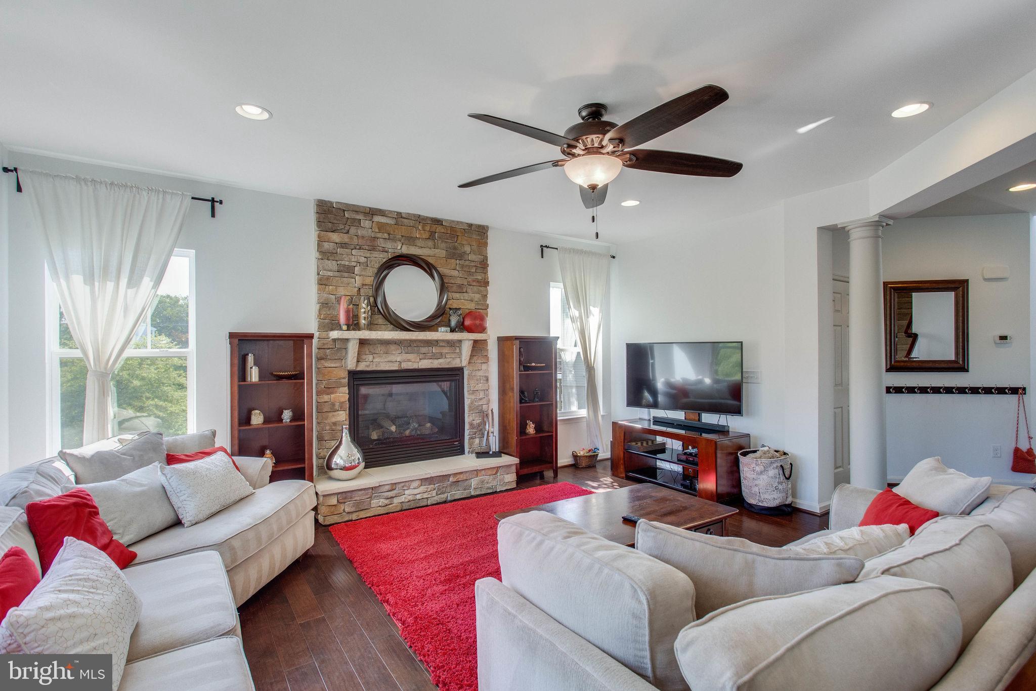 HOPE HILL CROSSING - Residential