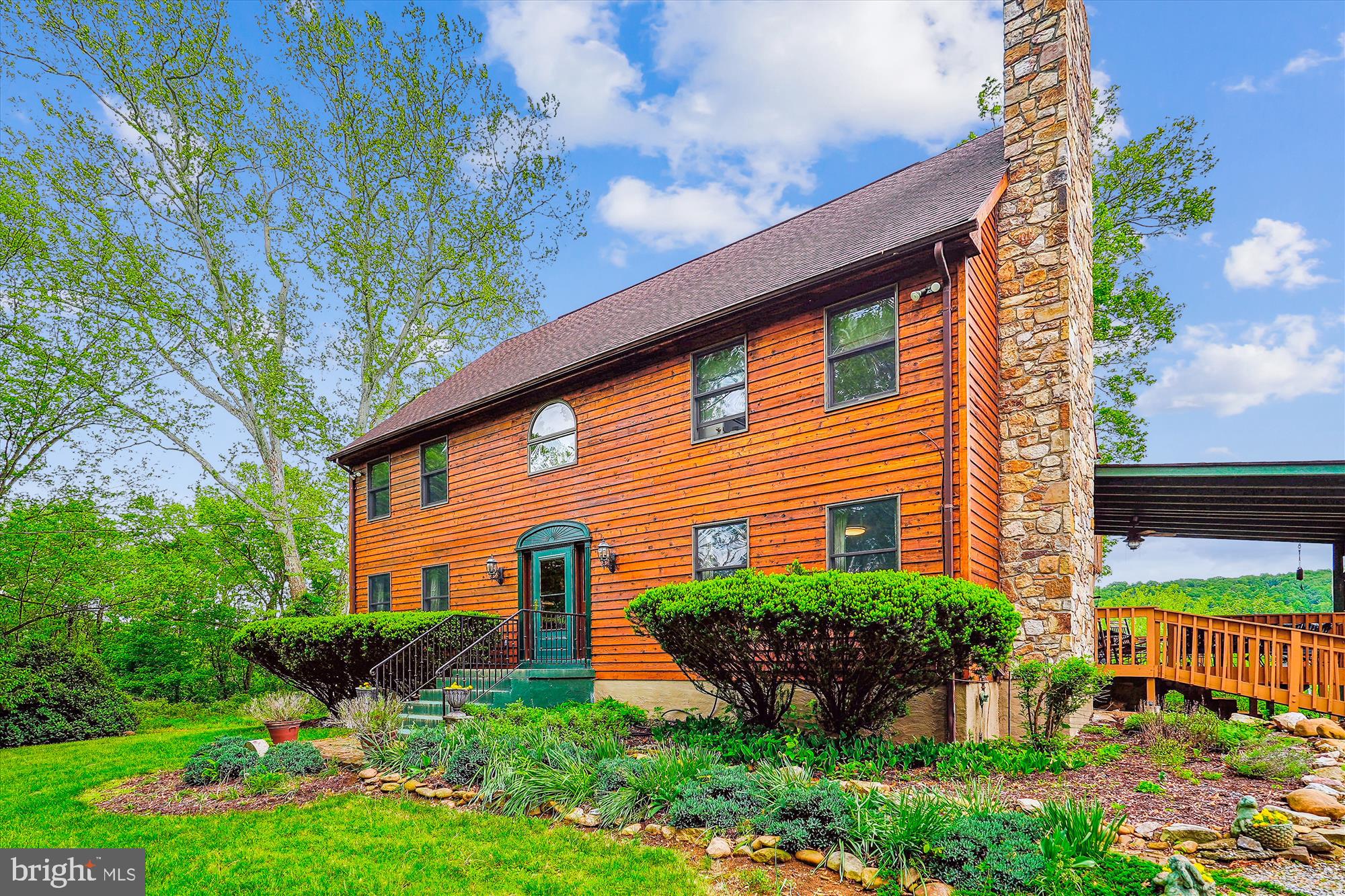 245 RIVER HOUSE LANE