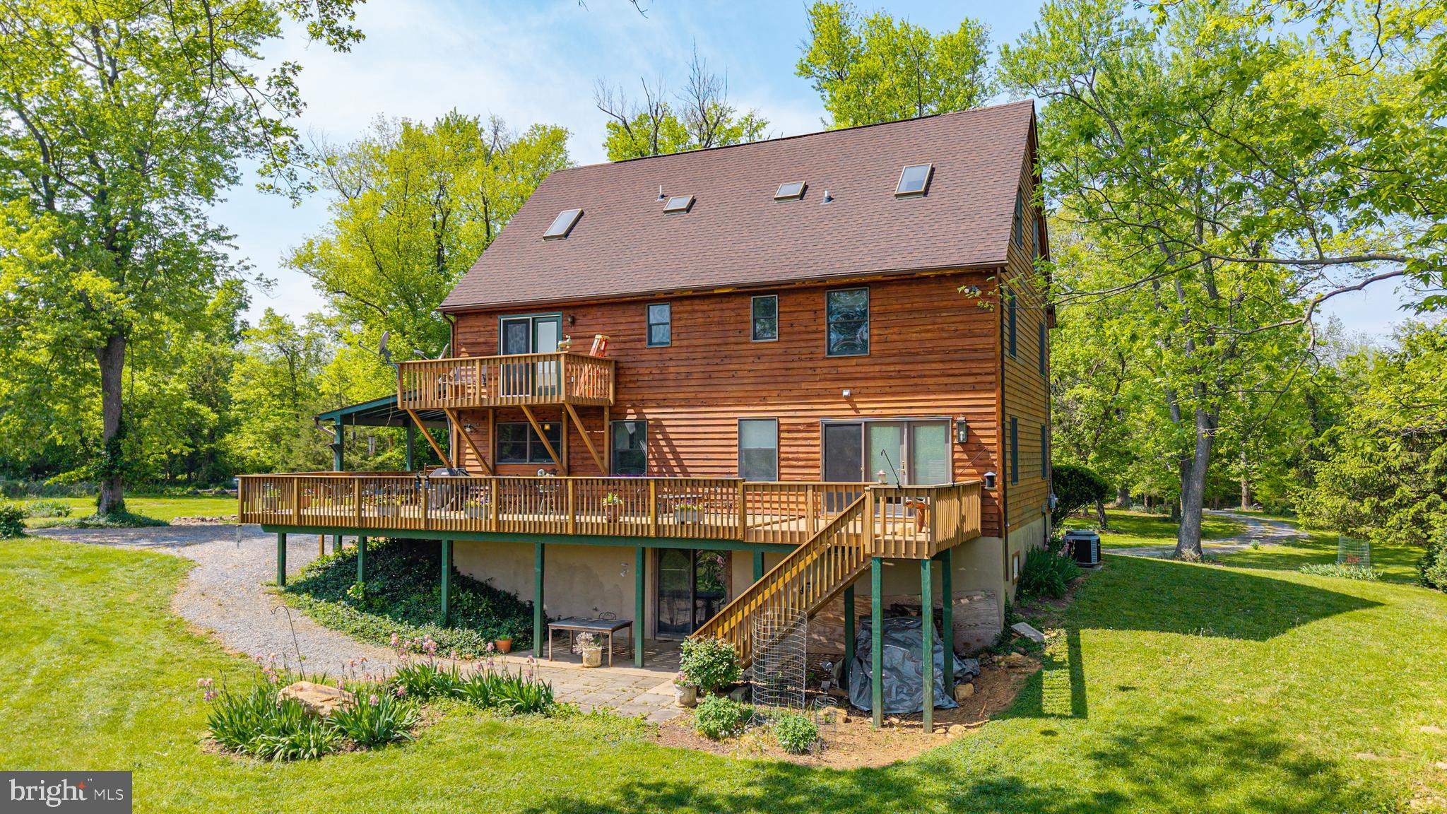 245 RIVER HOUSE LANE