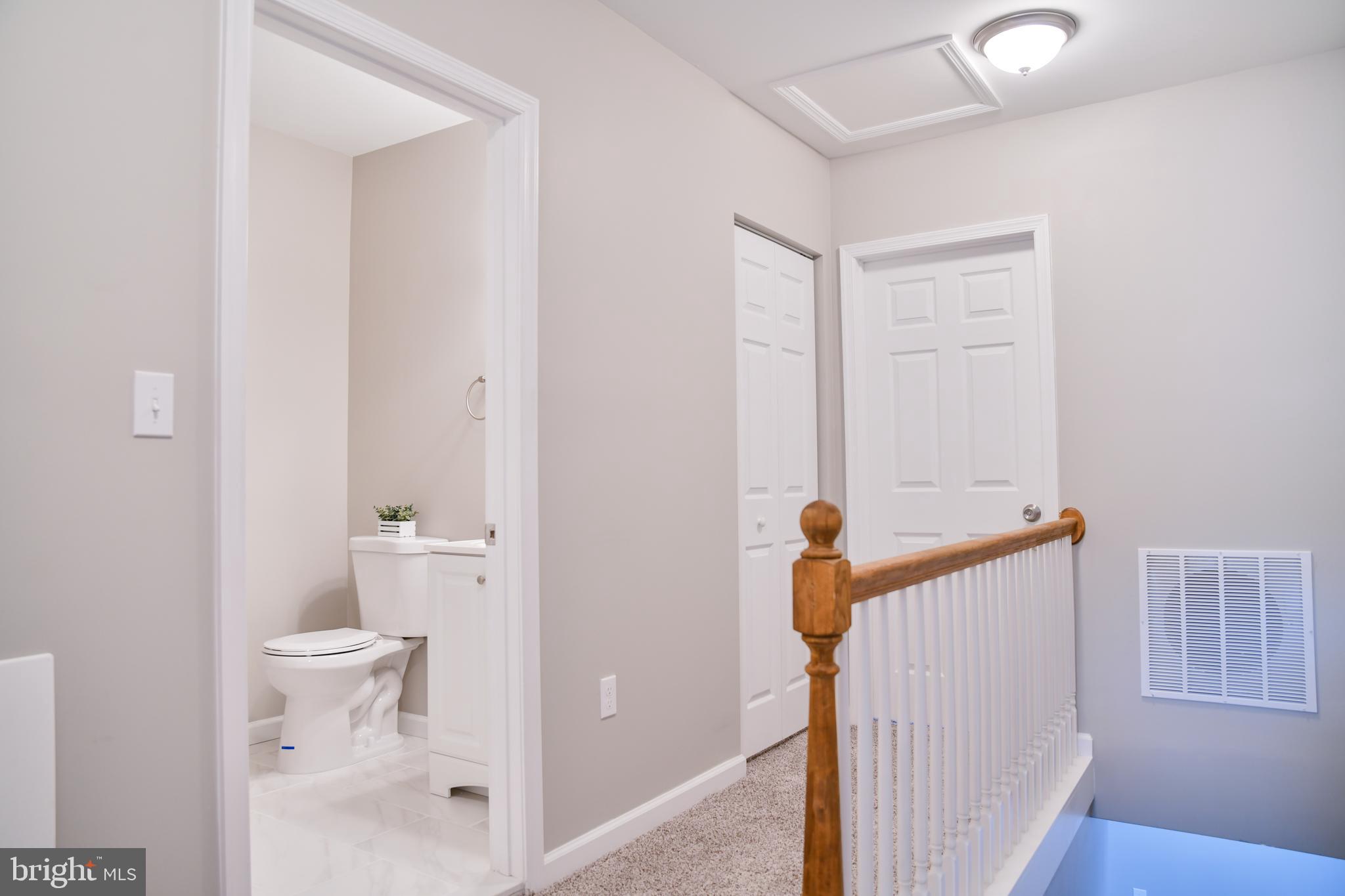 MONTEBELLO - Residential