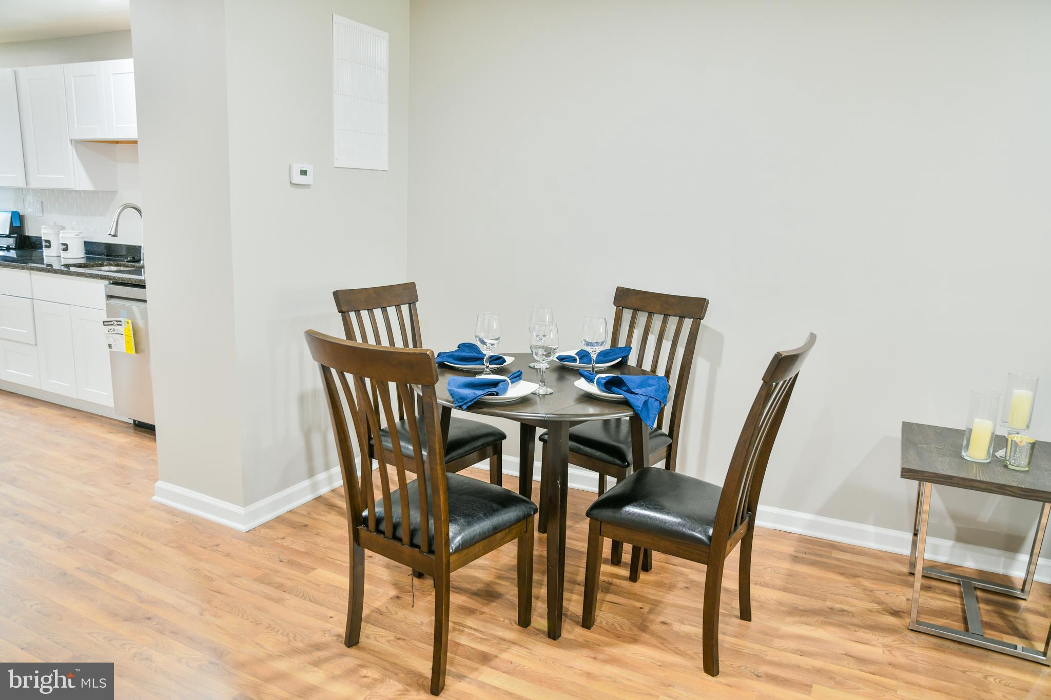 MONTEBELLO - Residential