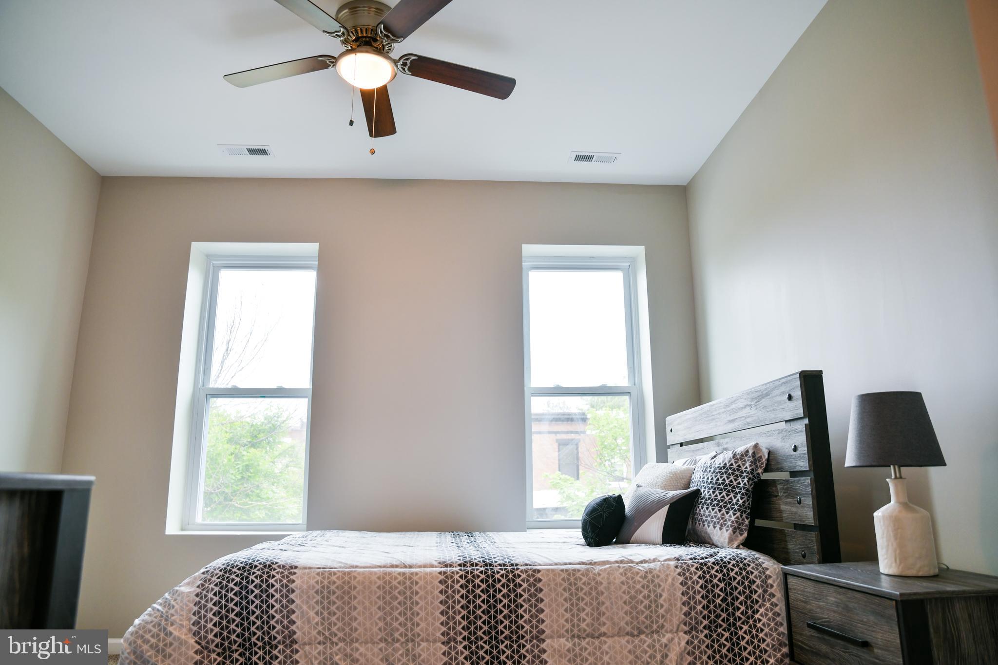 MONTEBELLO - Residential