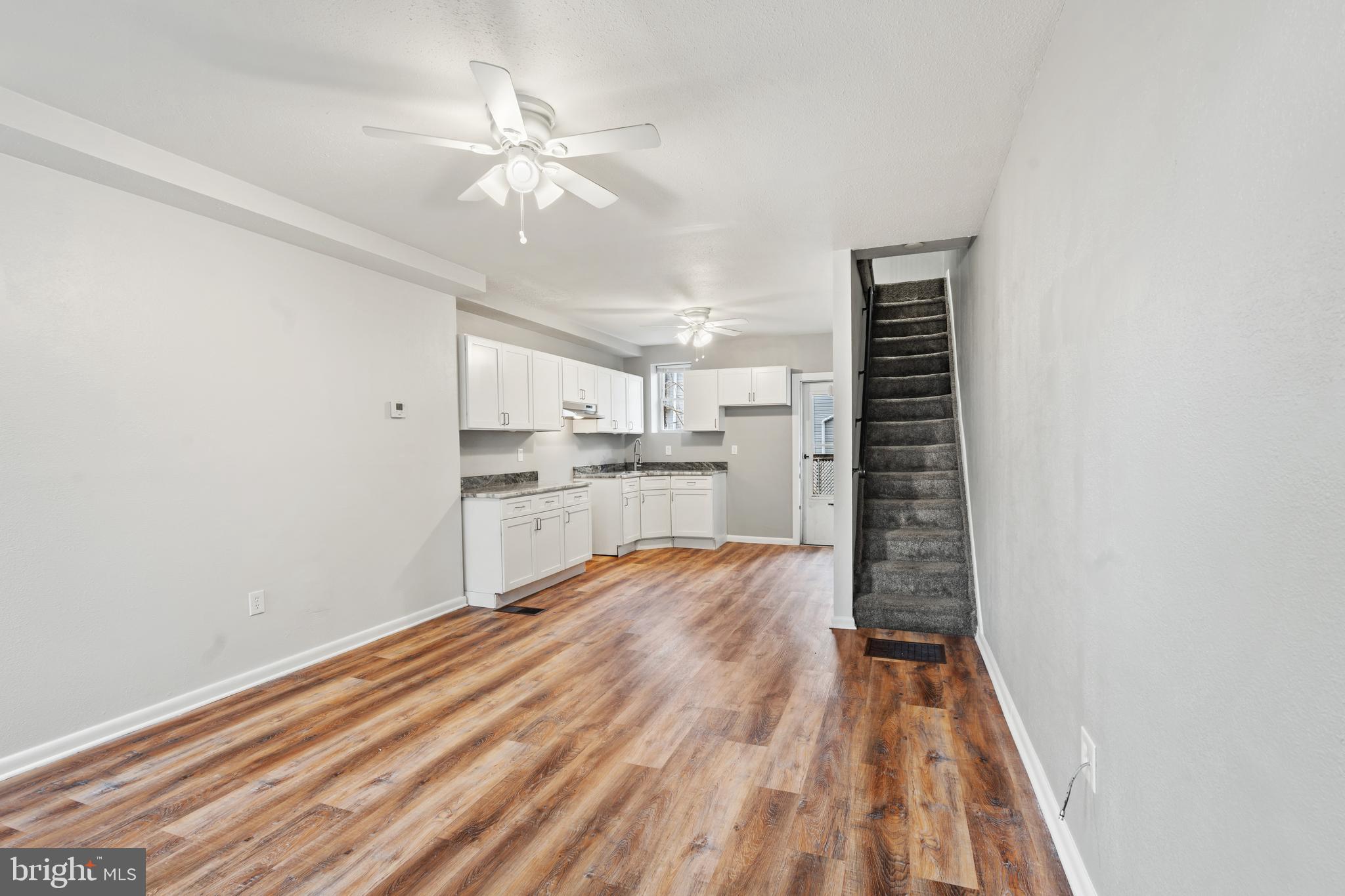 PORT RICHMOND - Residential