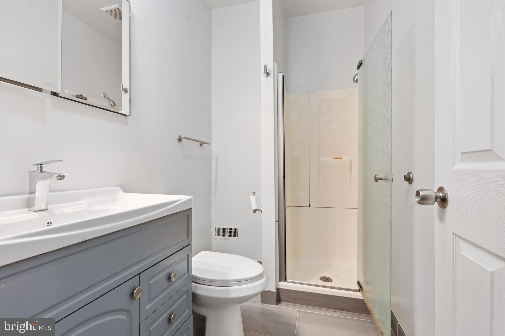 PORT RICHMOND - Residential