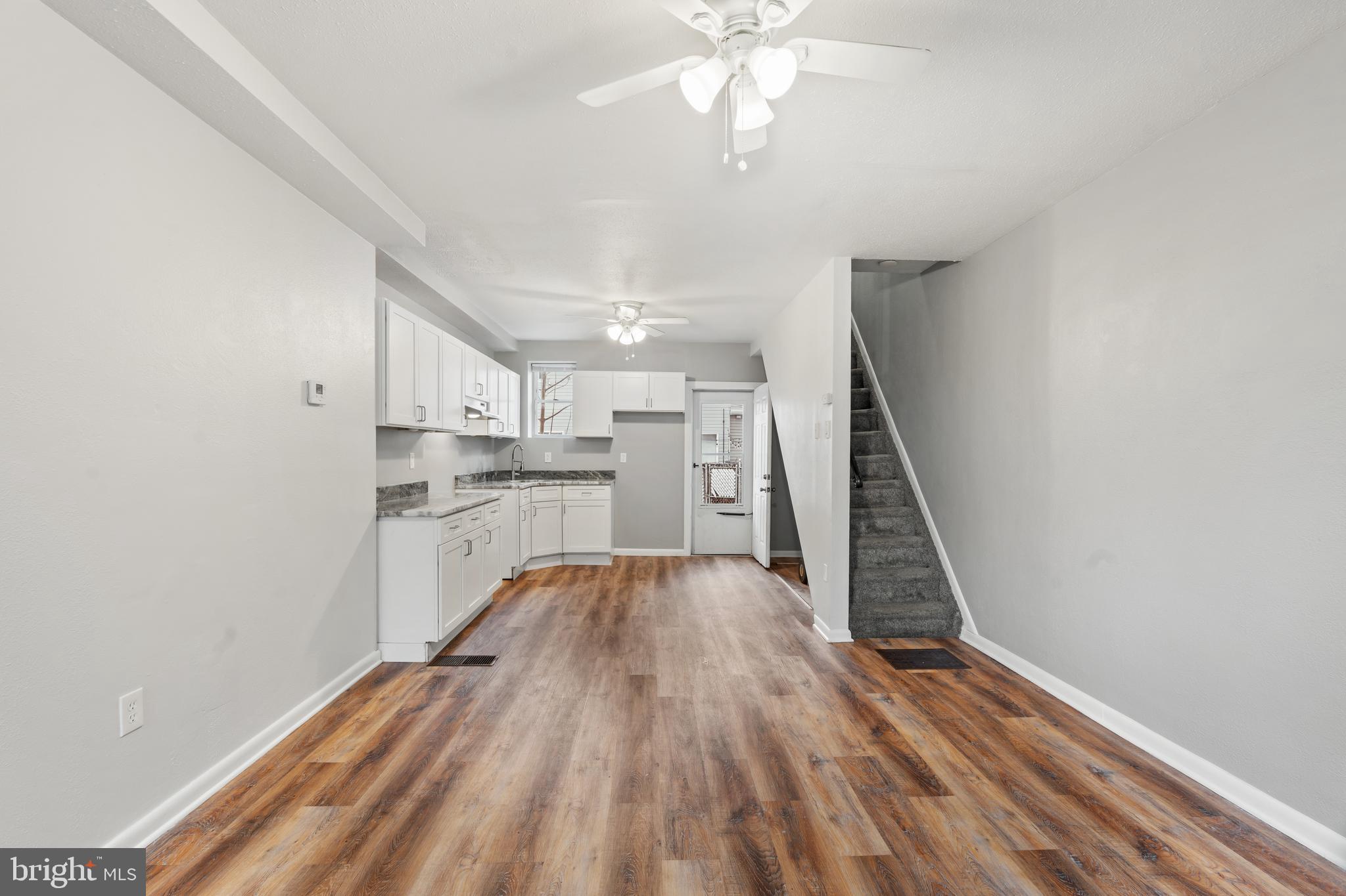 PORT RICHMOND - Residential