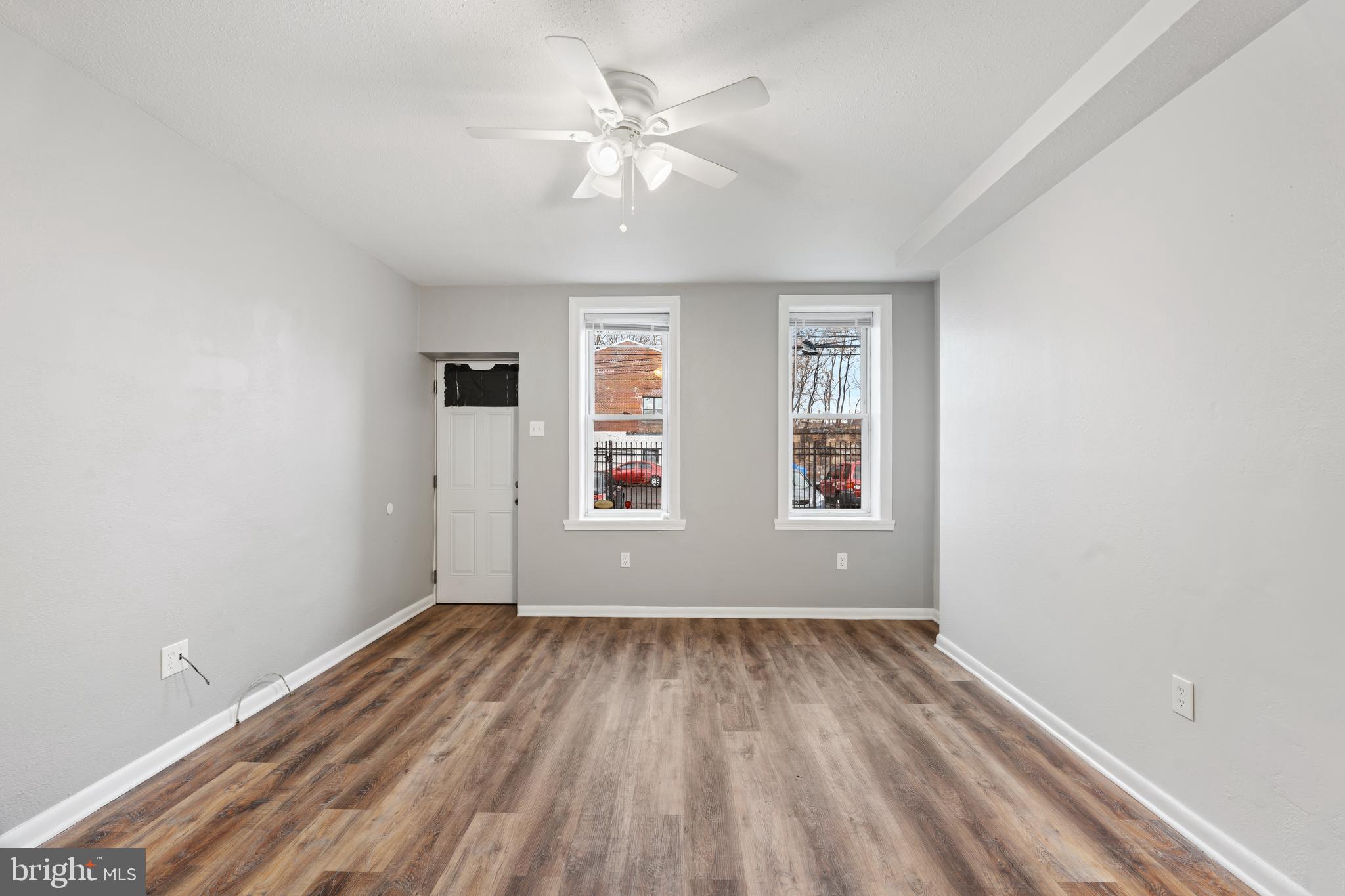 PORT RICHMOND - Residential