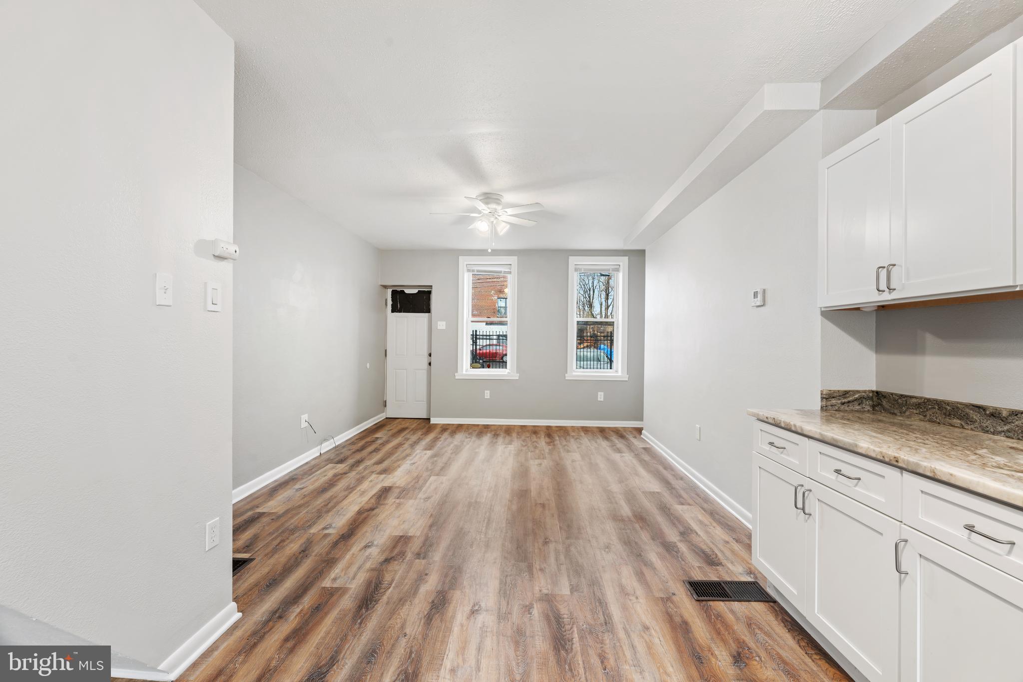 PORT RICHMOND - Residential