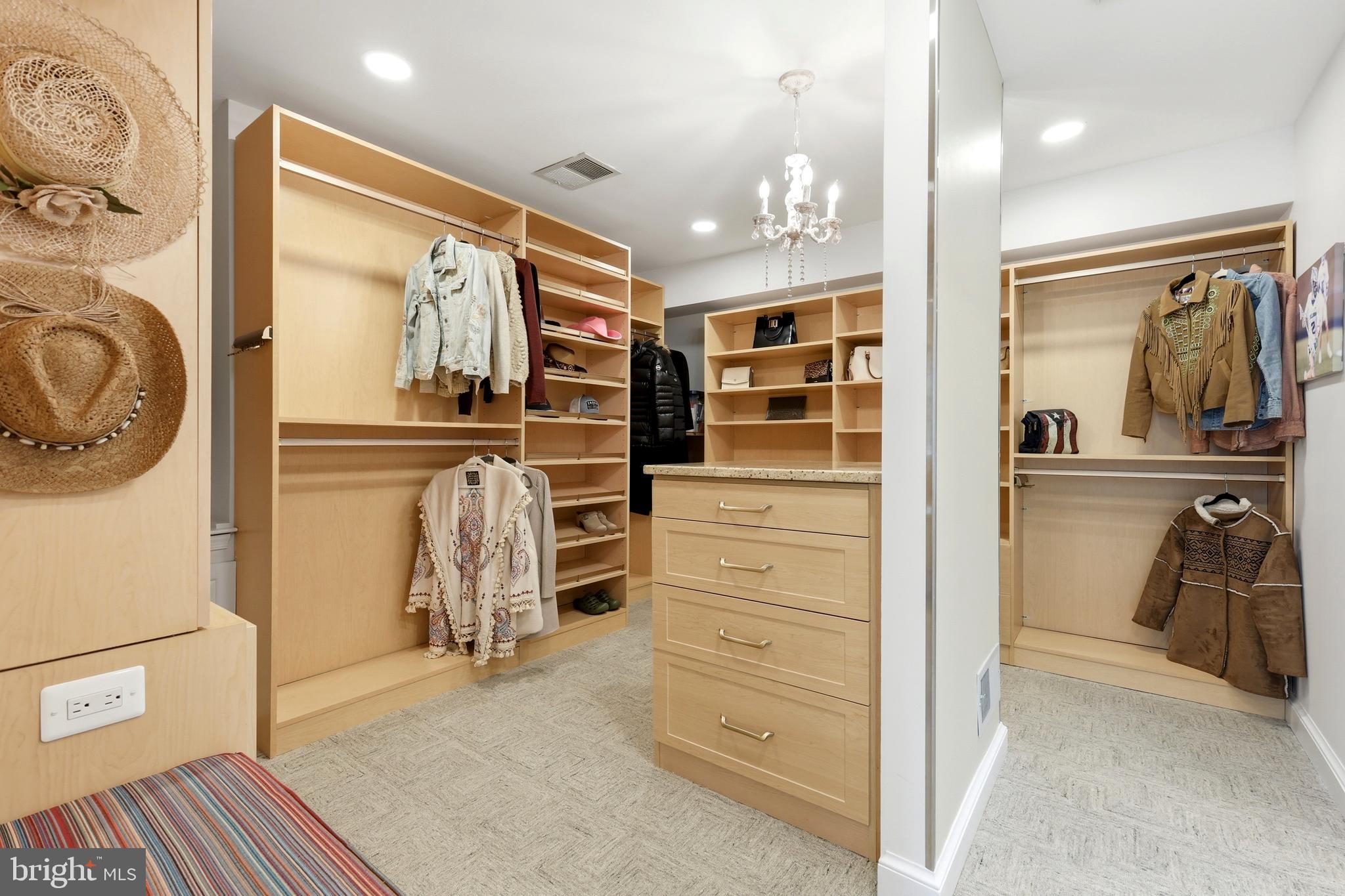 HERITAGE FARM - Residential